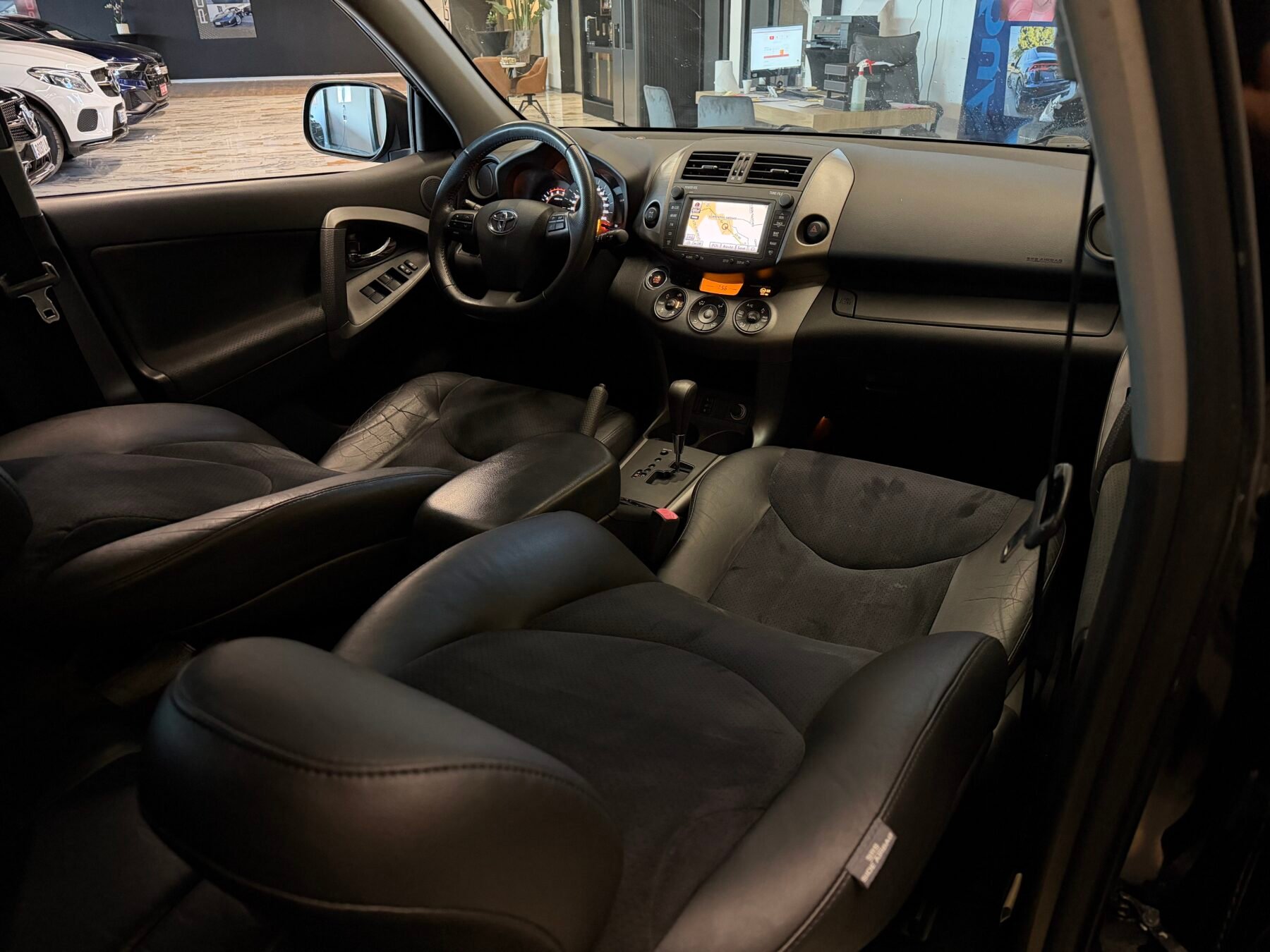 TOYOTA Rav4 2.2 DDCAT Execut.Cross Sp.Autodr.S 4x4