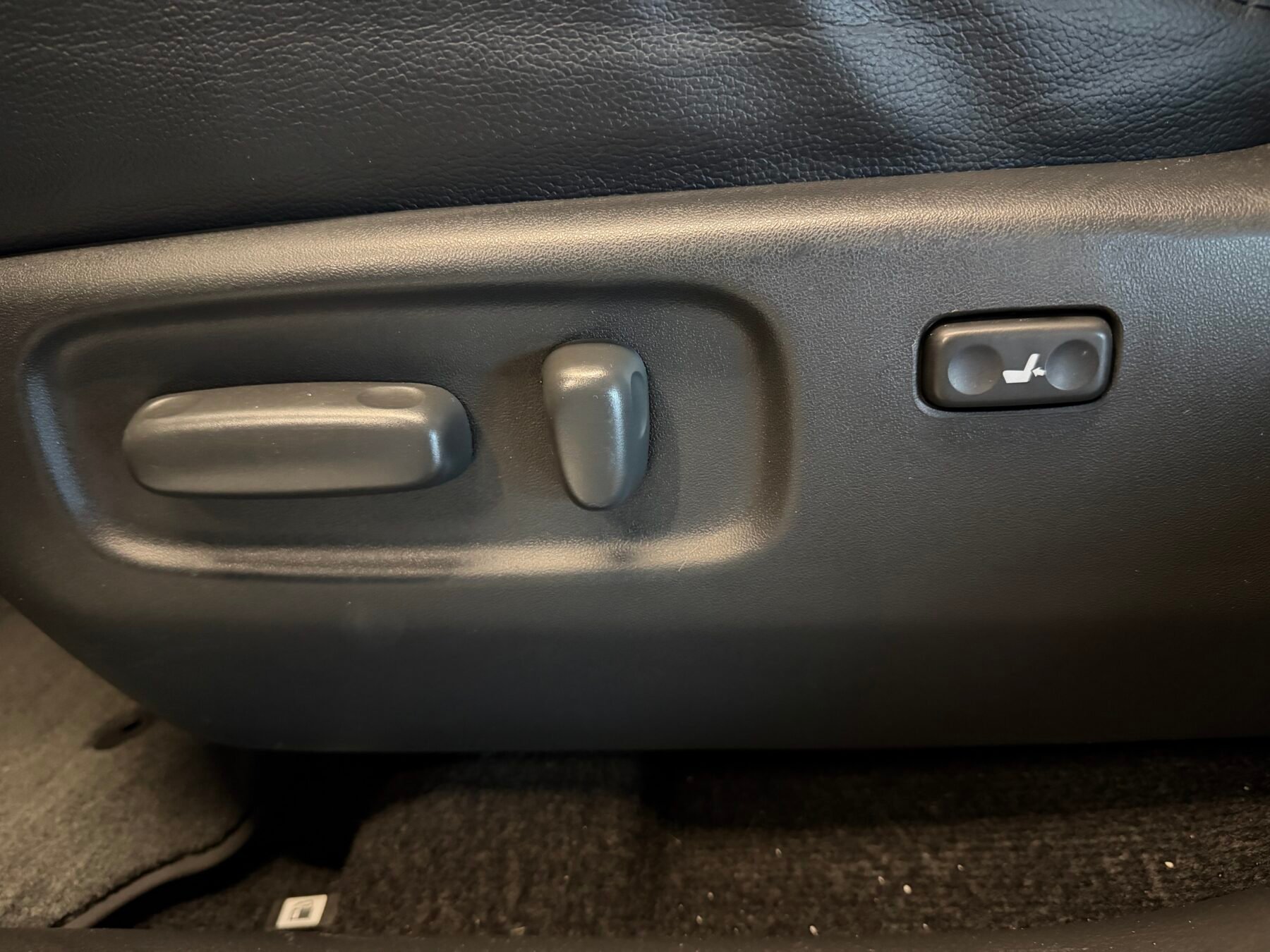 TOYOTA Rav4 2.2 DDCAT Execut.Cross Sp.Autodr.S 4x4