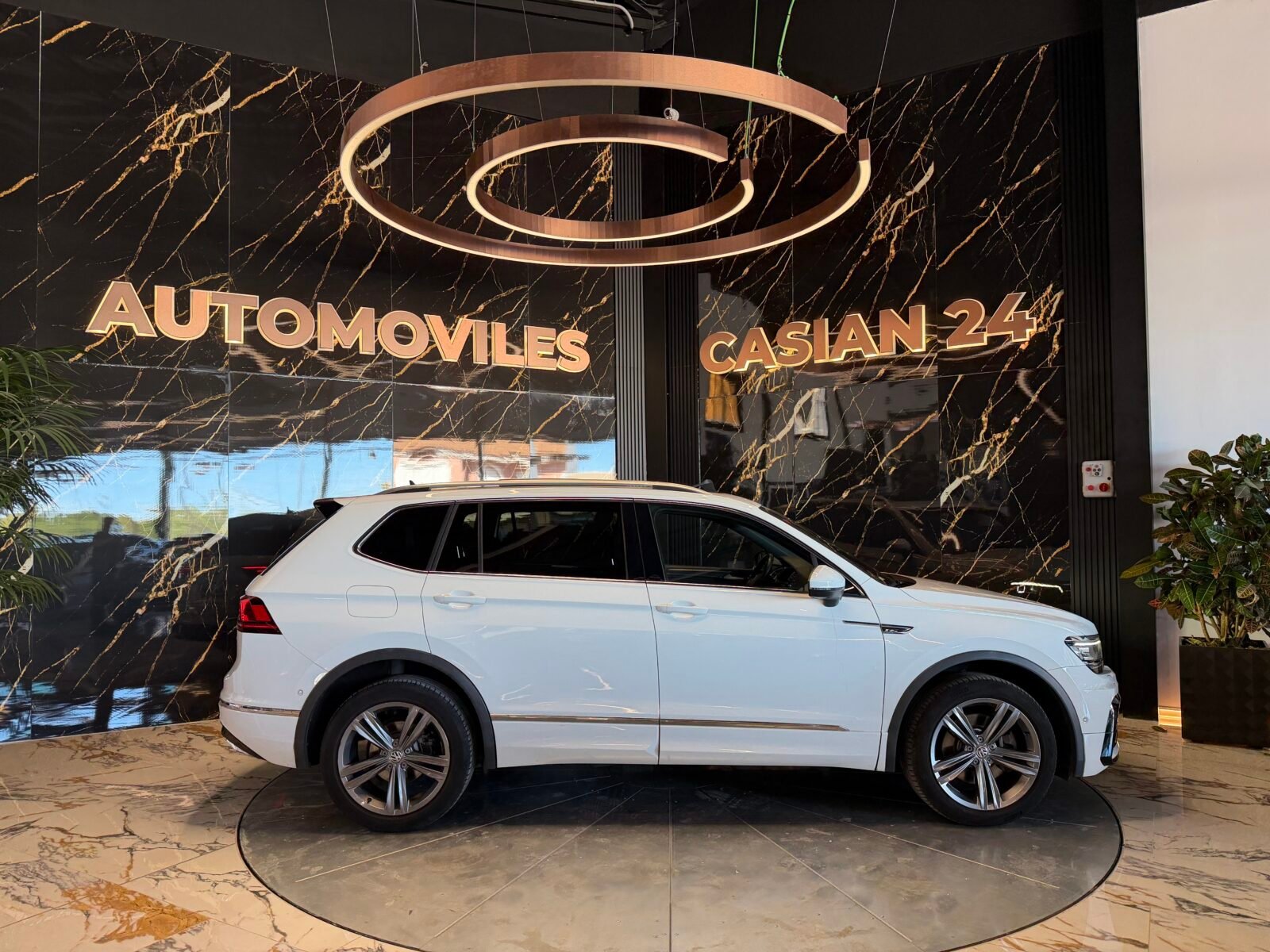 VOLKSWAGEN Tiguan Allspace 7 Plazas Sport 2.0 TDI 147kW 200CV