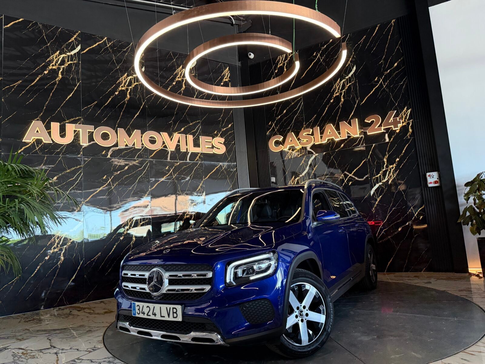 MERCEDES-BENZ  GLB 200d 150cv Sport URBAN 7 Plazas Motor MERCEDES CON CADENA