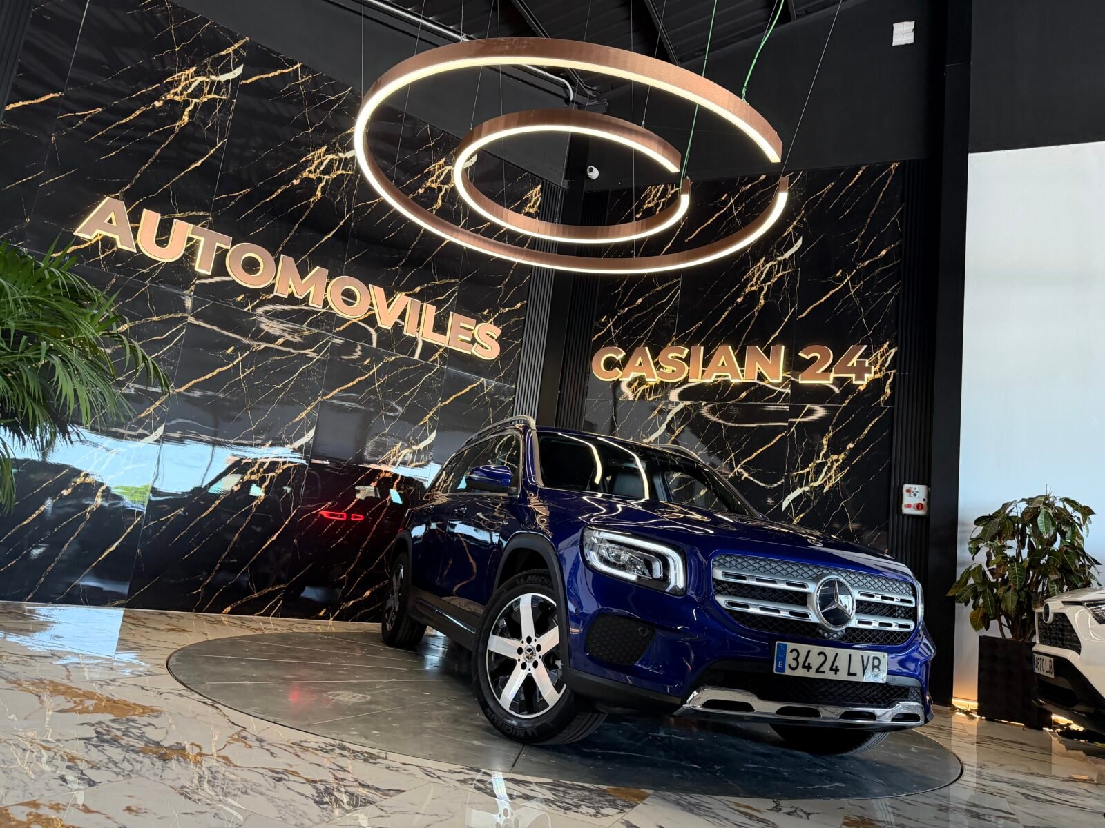MERCEDES-BENZ  GLB 200d 150cv Sport URBAN 7 Plazas Motor MERCEDES CON CADENA