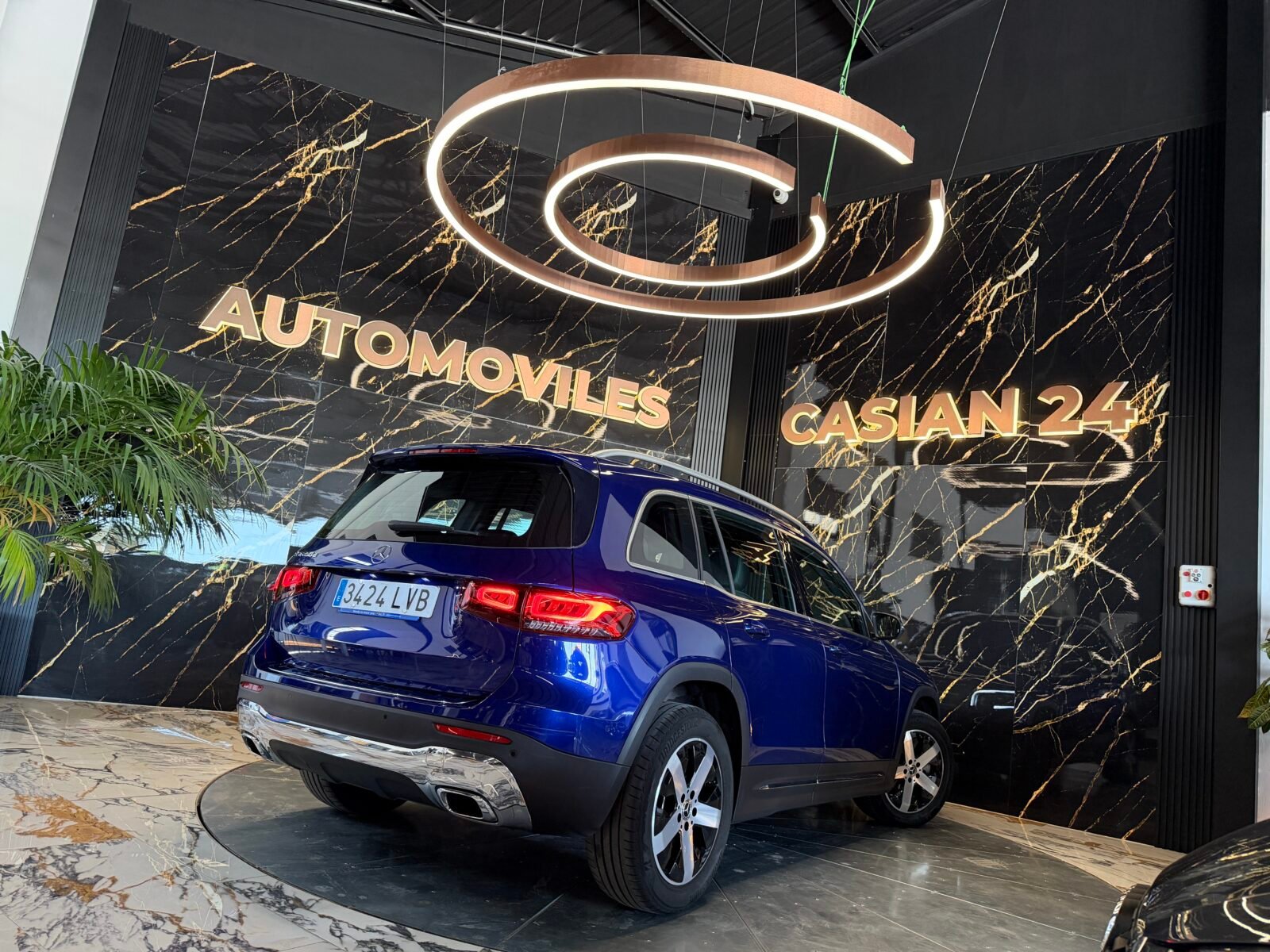 MERCEDES-BENZ  GLB 200d 150cv Sport URBAN 7 Plazas Motor MERCEDES CON CADENA