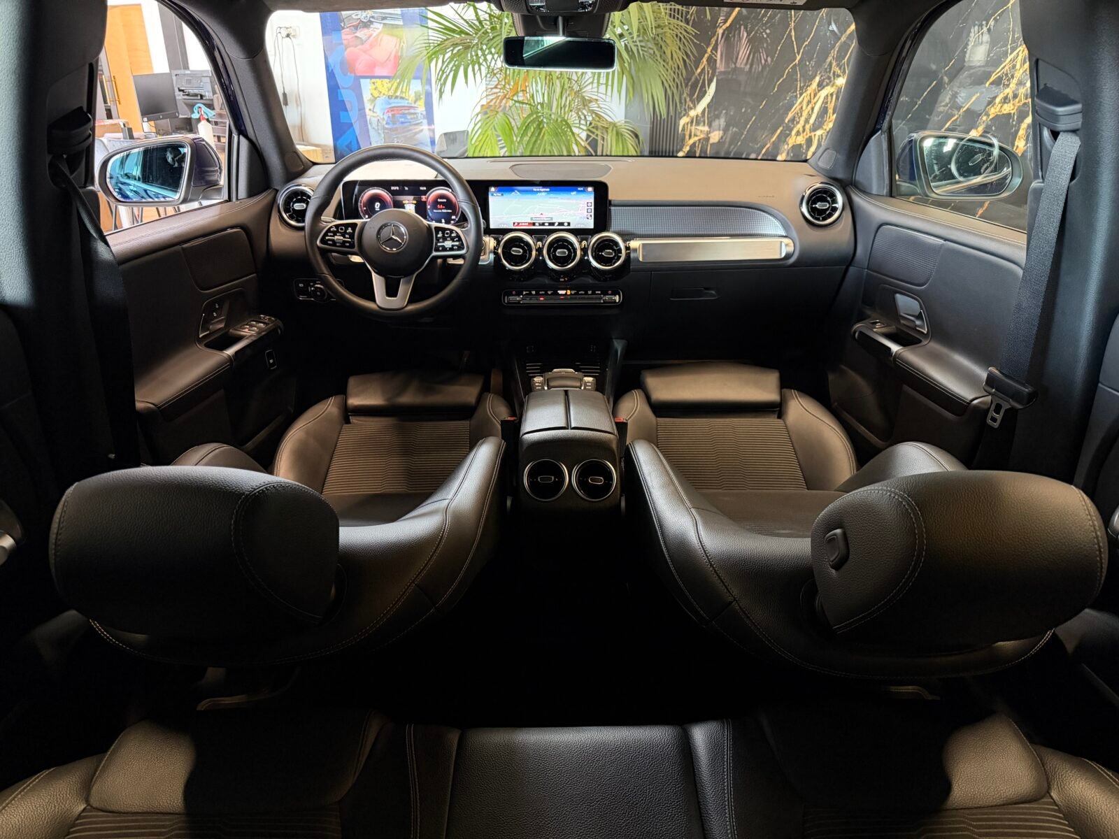 MERCEDES-BENZ  GLB 200d 150cv Sport URBAN 7 Plazas Motor MERCEDES CON CADENA