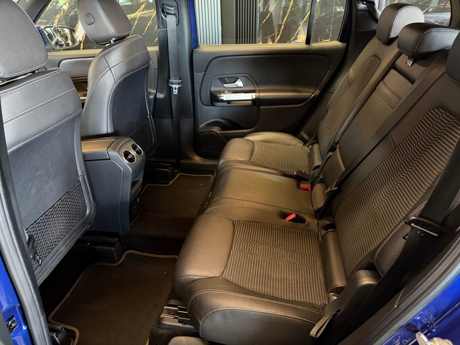 MERCEDES-BENZ  GLB 200d 150cv Sport URBAN 7 Plazas Motor MERCEDES CON CADENA