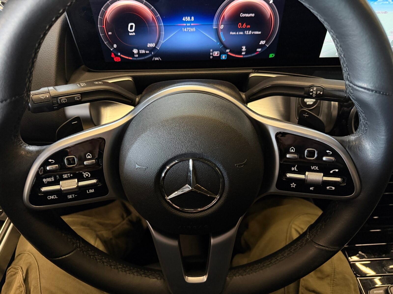 MERCEDES-BENZ  GLB 200d 150cv Sport URBAN 7 Plazas Motor MERCEDES CON CADENA