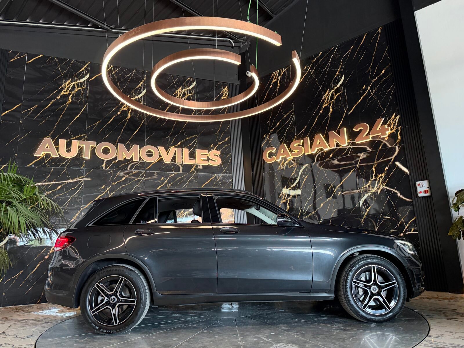 MERCEDES-BENZ GLC 220d AMG 195CV 4MATIC Motor MERCEDES CON CADENA
