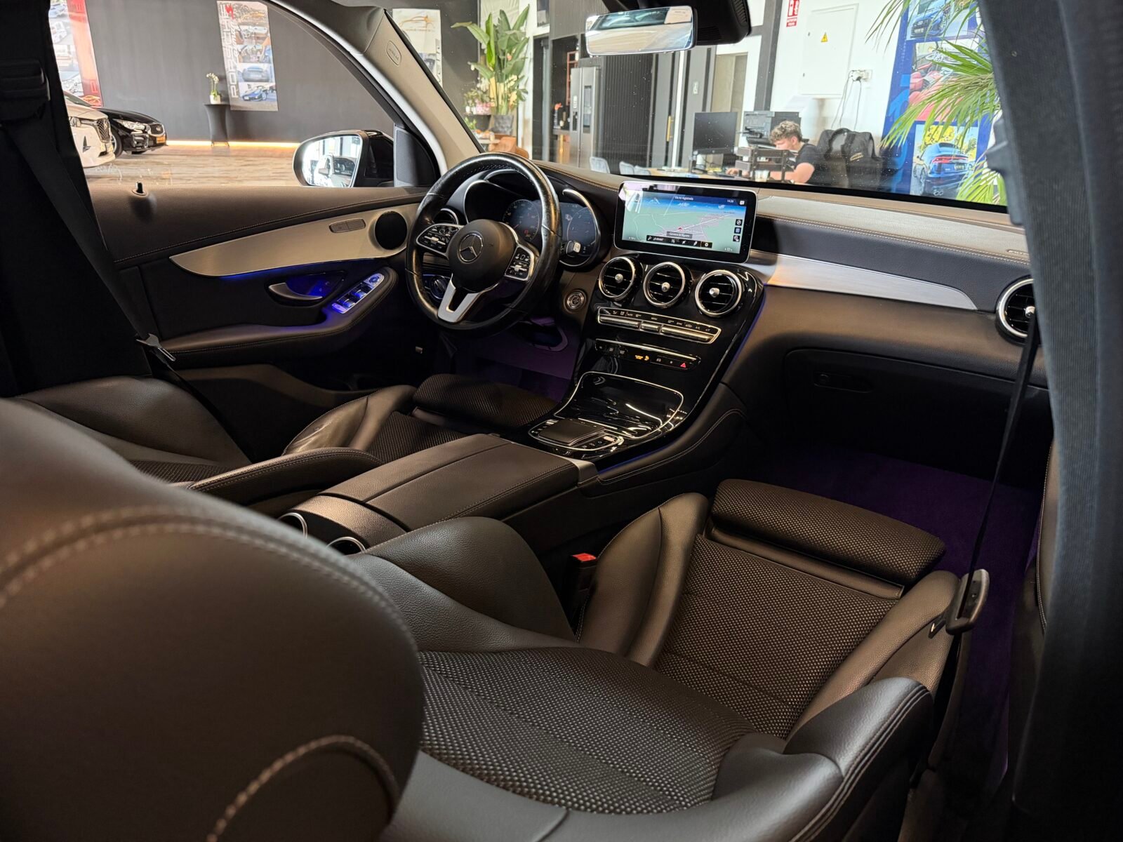 MERCEDES-BENZ GLC 220d AMG 195CV 4MATIC Motor MERCEDES CON CADENA