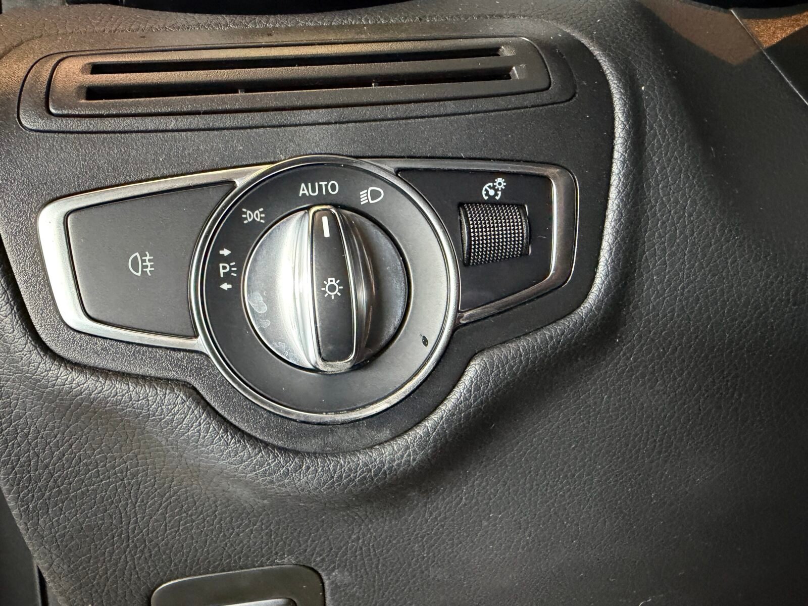 MERCEDES-BENZ GLC 220d AMG 195CV 4MATIC Motor MERCEDES CON CADENA