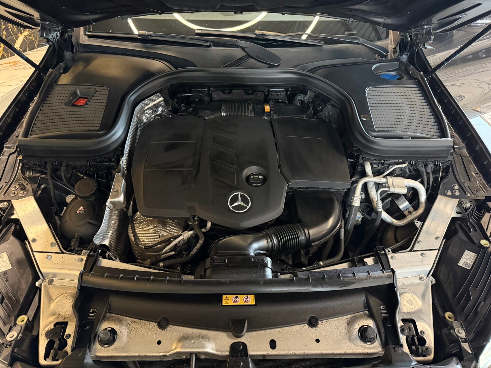 MERCEDES-BENZ GLC 220d AMG 195CV 4MATIC Motor MERCEDES CON CADENA
