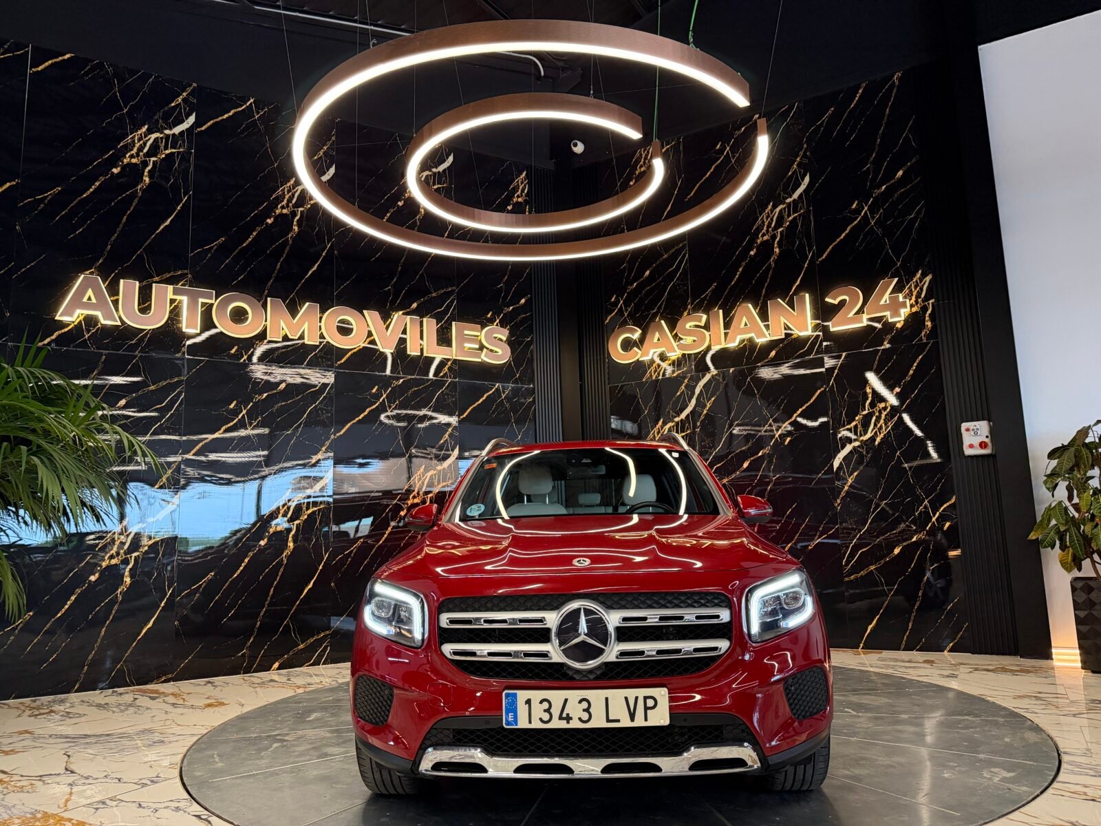 MERCEDES-BENZ GLB 200d 150cv 4Matic  Sport URBAN Motor MERCEDES CON CADENA