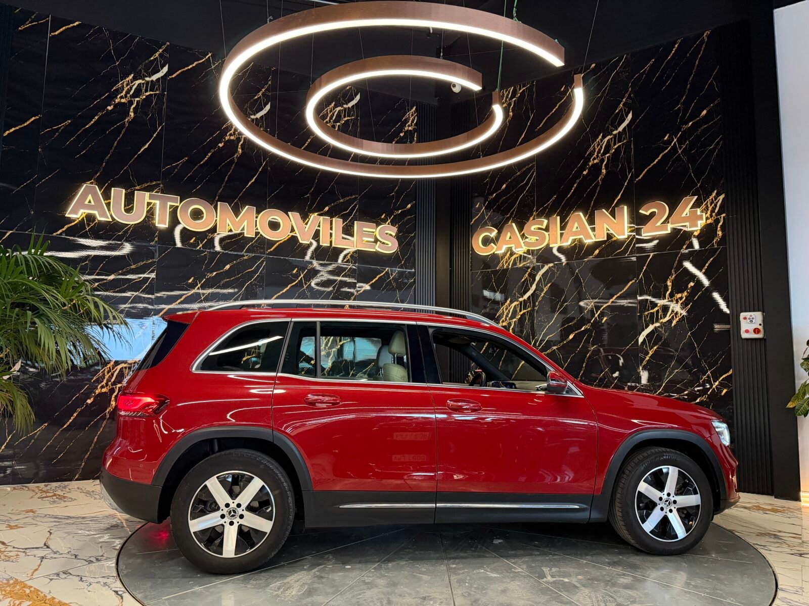 MERCEDES-BENZ GLB 200d 150cv 4Matic  Sport URBAN Motor MERCEDES CON CADENA