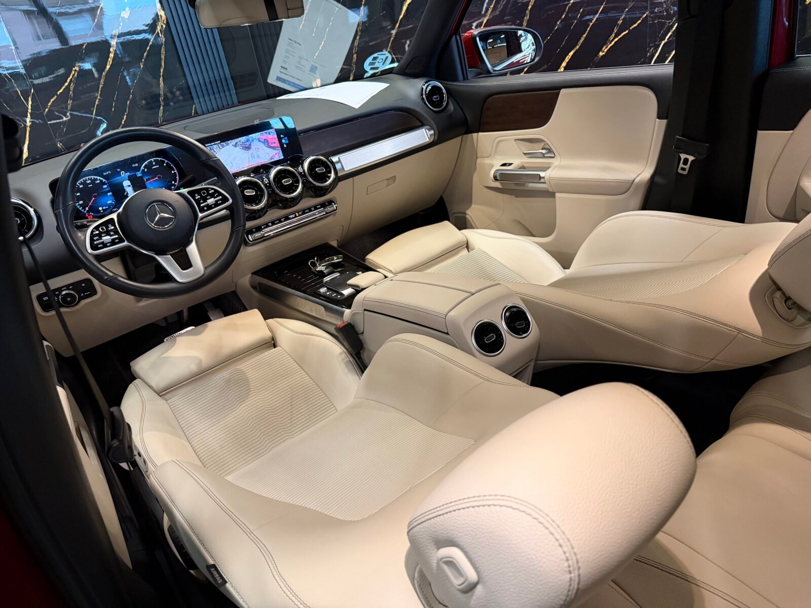 MERCEDES-BENZ GLB 200d 150cv 4Matic  Sport URBAN Motor MERCEDES CON CADENA