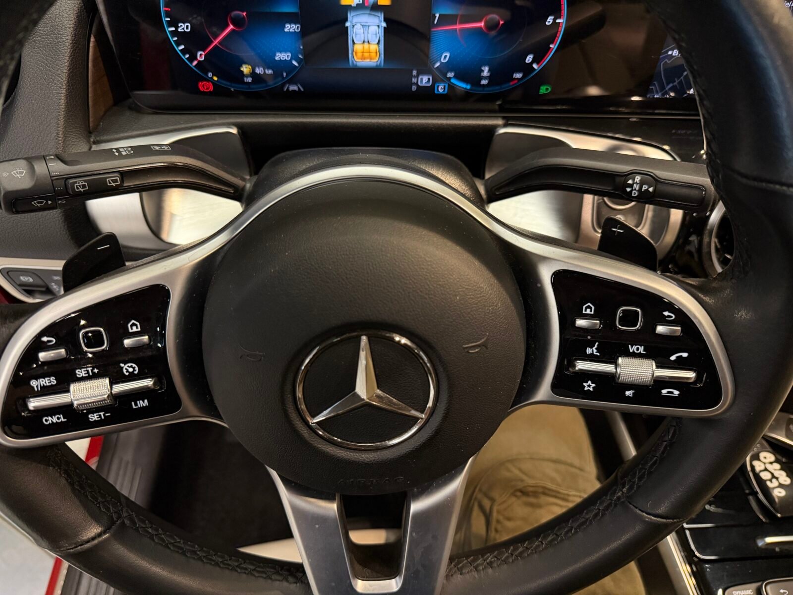 MERCEDES-BENZ GLB 200d 150cv 4Matic  Sport URBAN Motor MERCEDES CON CADENA