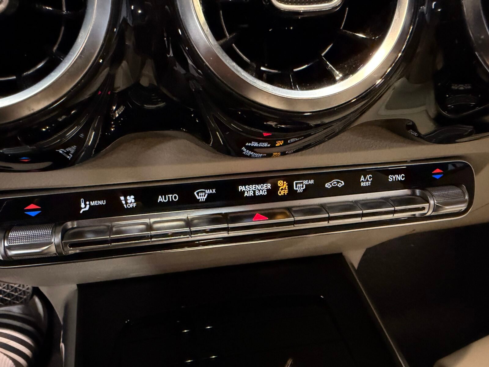 MERCEDES-BENZ GLB 200d 150cv 4Matic  Sport URBAN Motor MERCEDES CON CADENA