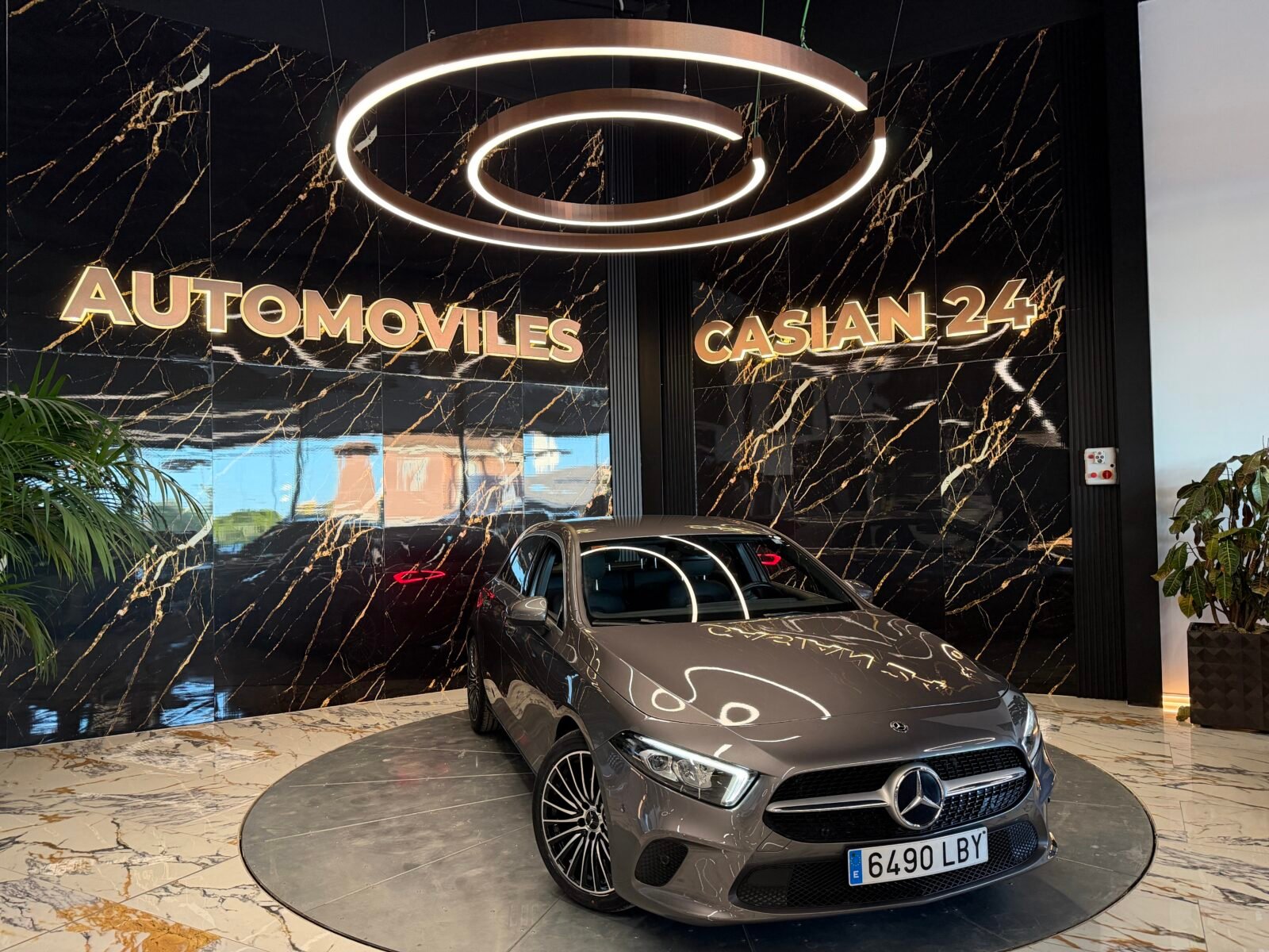 MERCEDES-BENZ Clase A 180d Sport Urban 8G 116cv