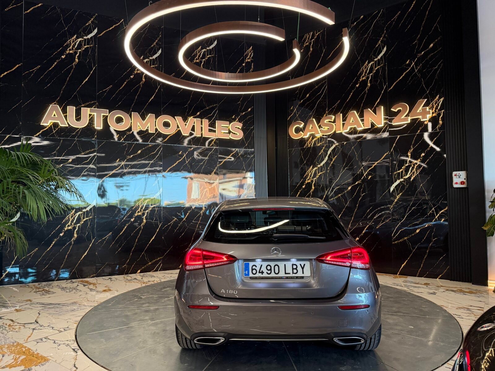 MERCEDES-BENZ Clase A 180d Sport Urban 8G 116cv