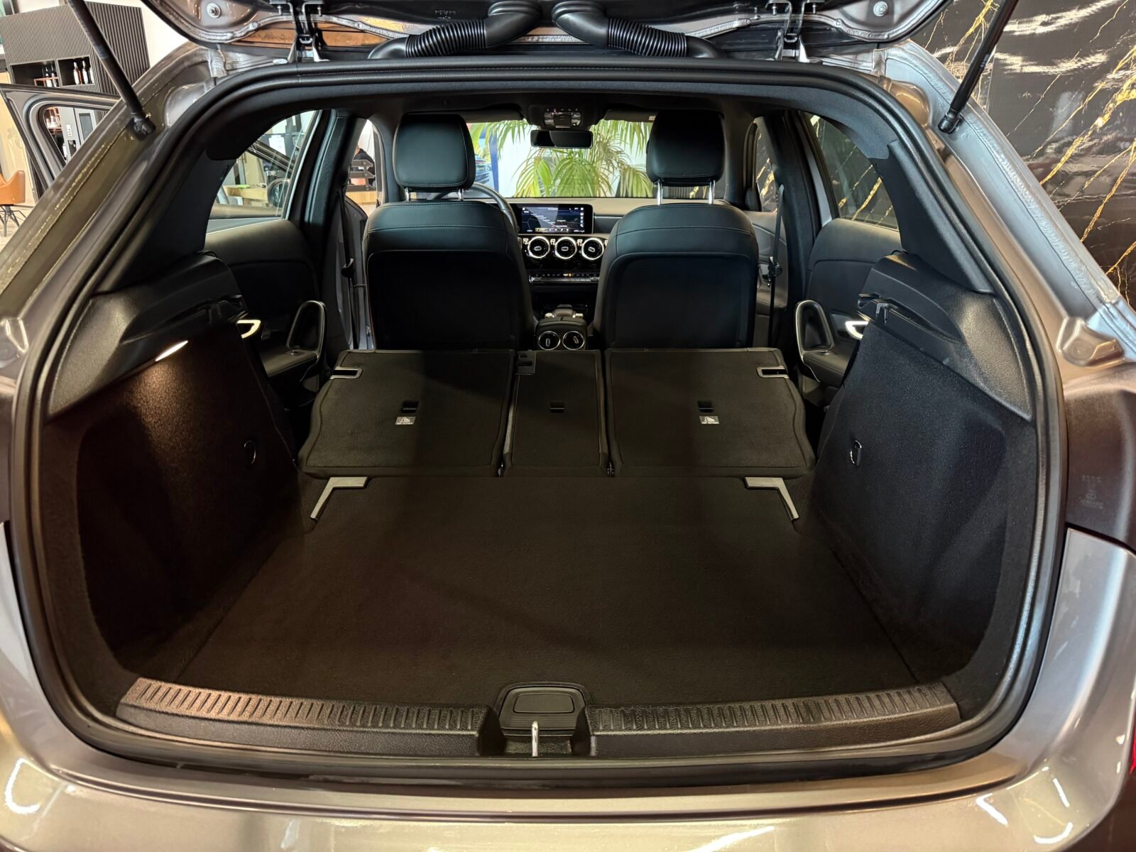 MERCEDES-BENZ Clase A 180d Sport Urban 8G 116cv