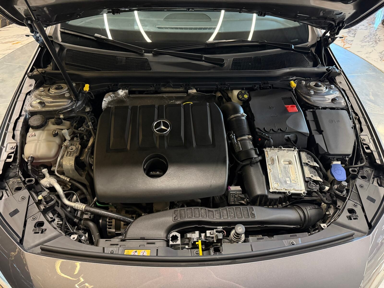 MERCEDES-BENZ Clase A 180d Sport Urban 8G 116cv