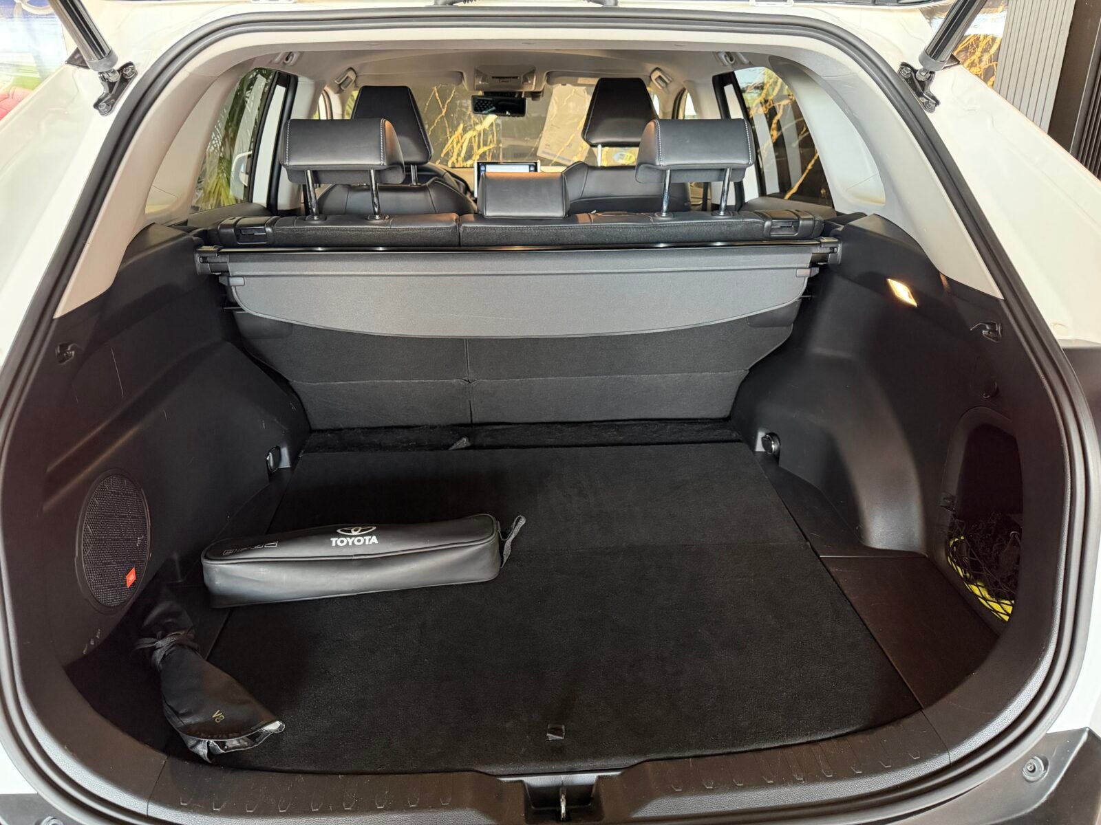 TOYOTA Rav4 2.5l 220H Luxury 4WD MOTOR IRROMPIBLE