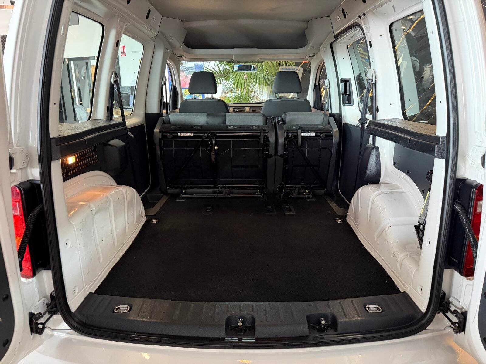 VOLKSWAGEN Caddy Origin 2.0 TDI 90CV Motor IRROMPIBLE