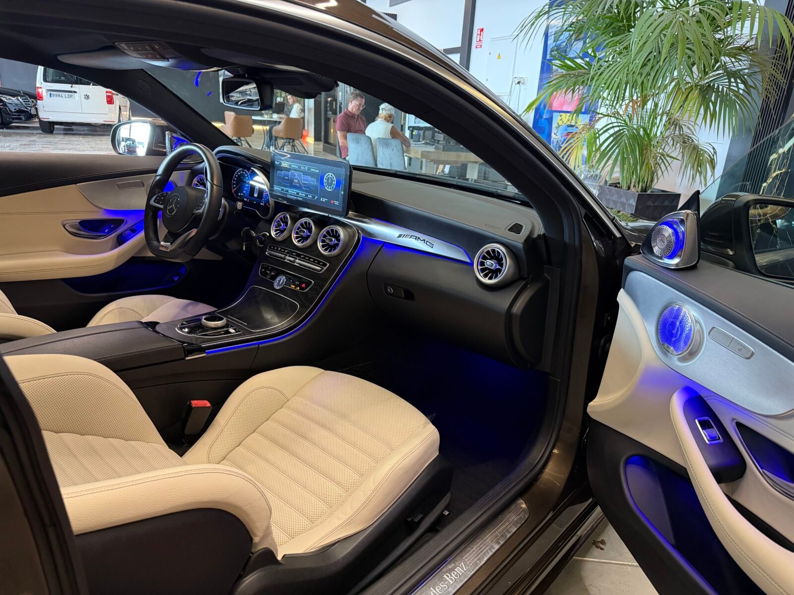 MERCEDES-BENZ C220d AMG 170CV FUL Motor MERCEDES CON CADENA