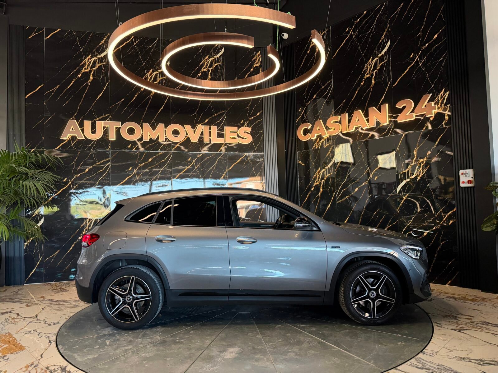 MERCEDES-BENZ GLA 250e 218CV AMG 