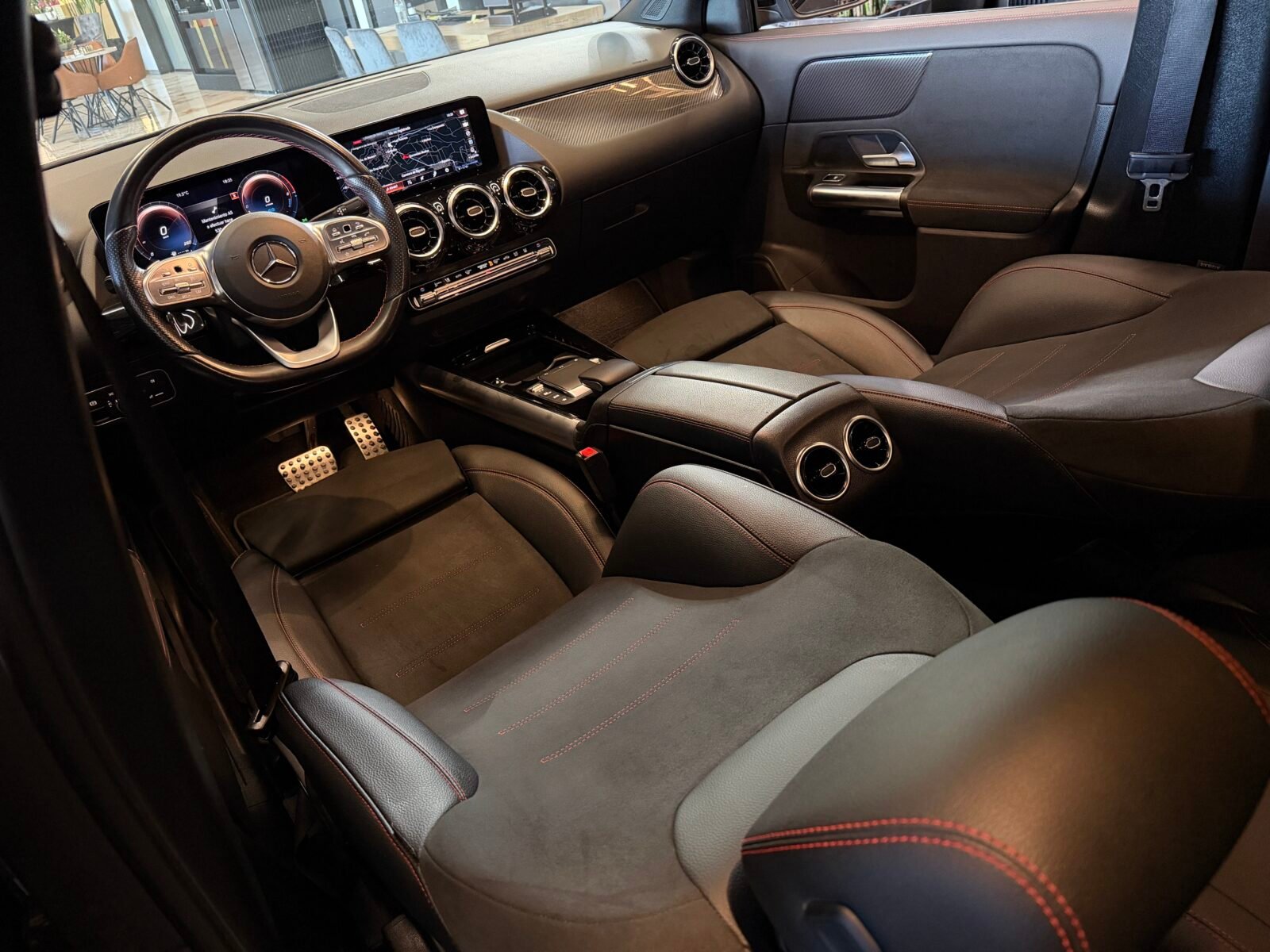 MERCEDES-BENZ GLA 250e 218CV AMG 