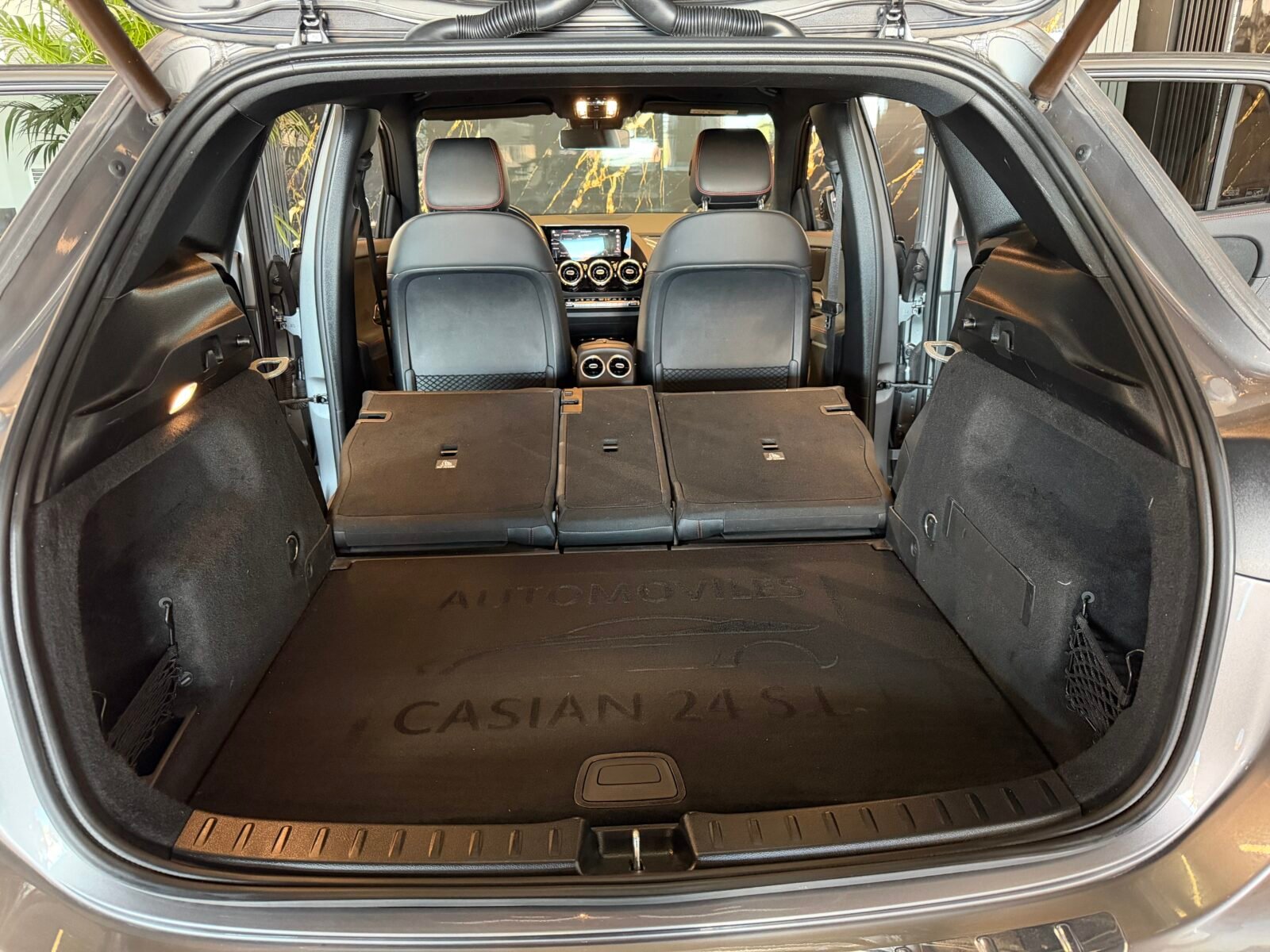 MERCEDES-BENZ GLA 250e 218CV AMG 