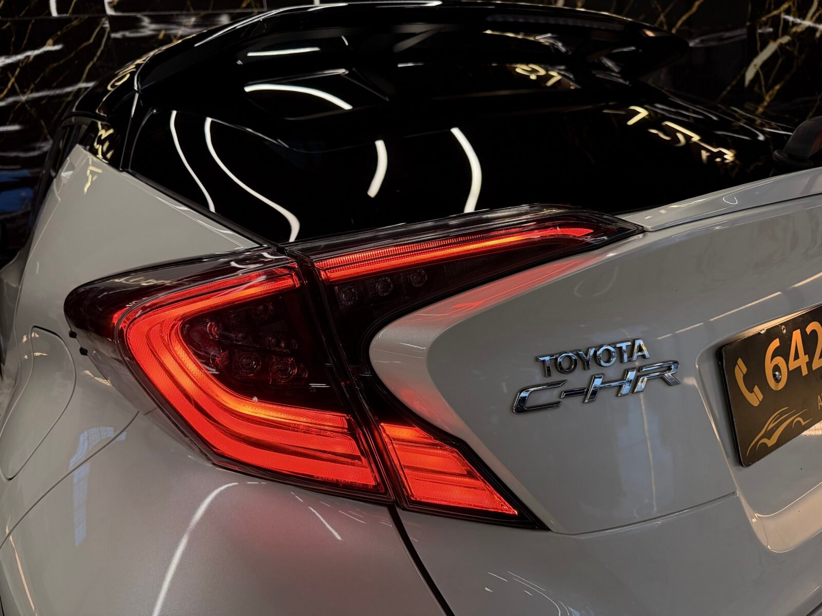 TOYOTA 1.8 125H 122CV DYNAMIC GRAPHIC