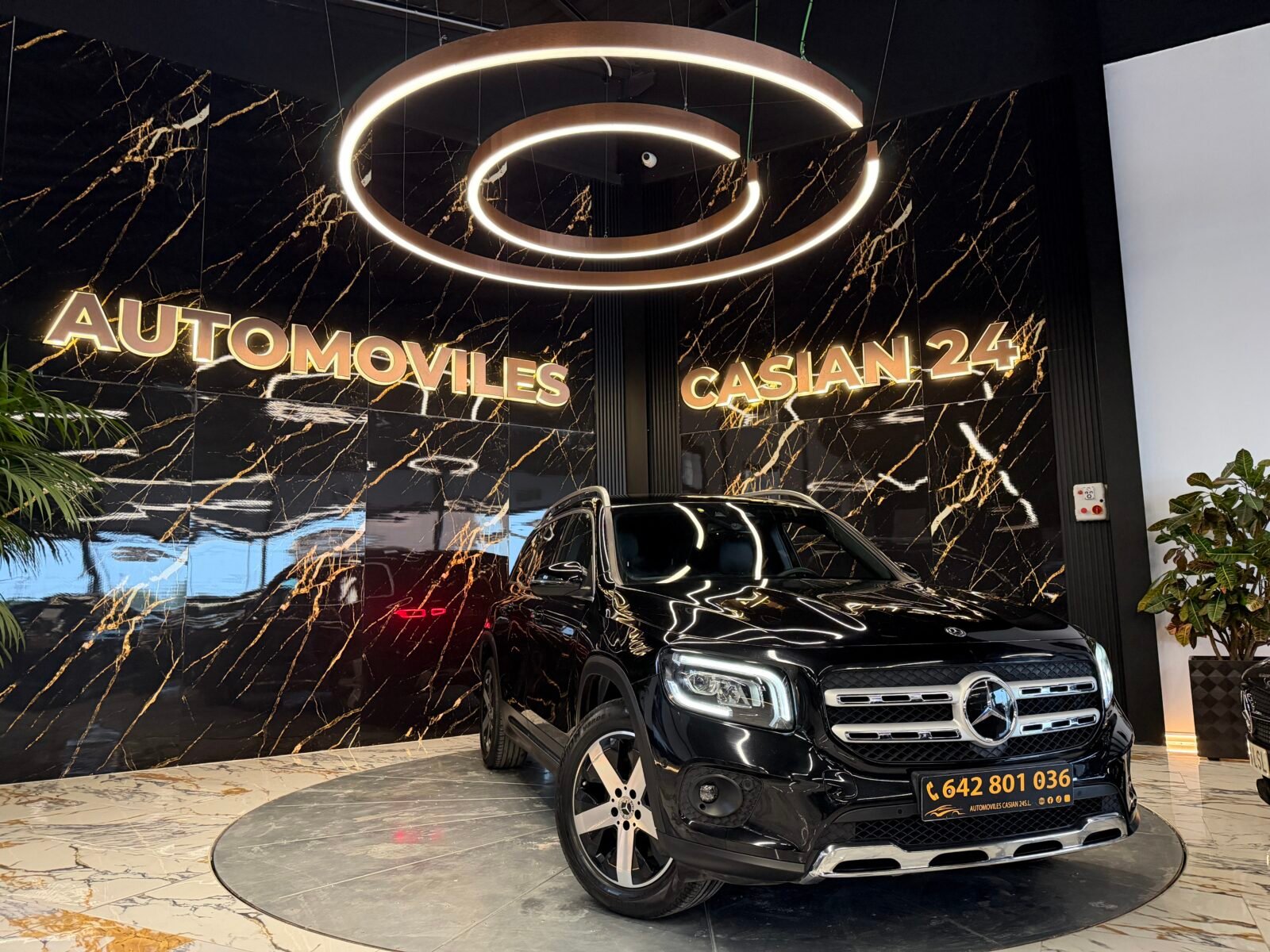 MERCEDES-BENZ GLB 200d 150cv Sport URBAN Motor MERCEDES CON CADENA