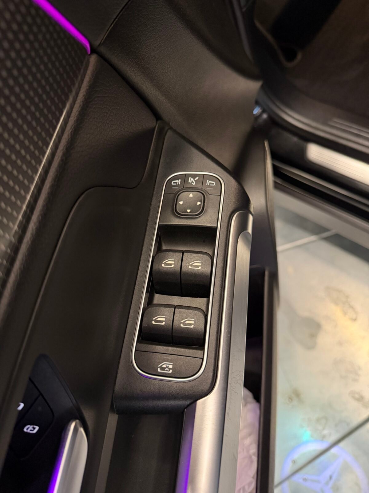 MERCEDES-BENZ GLB 200d 150cv Sport URBAN Motor MERCEDES CON CADENA