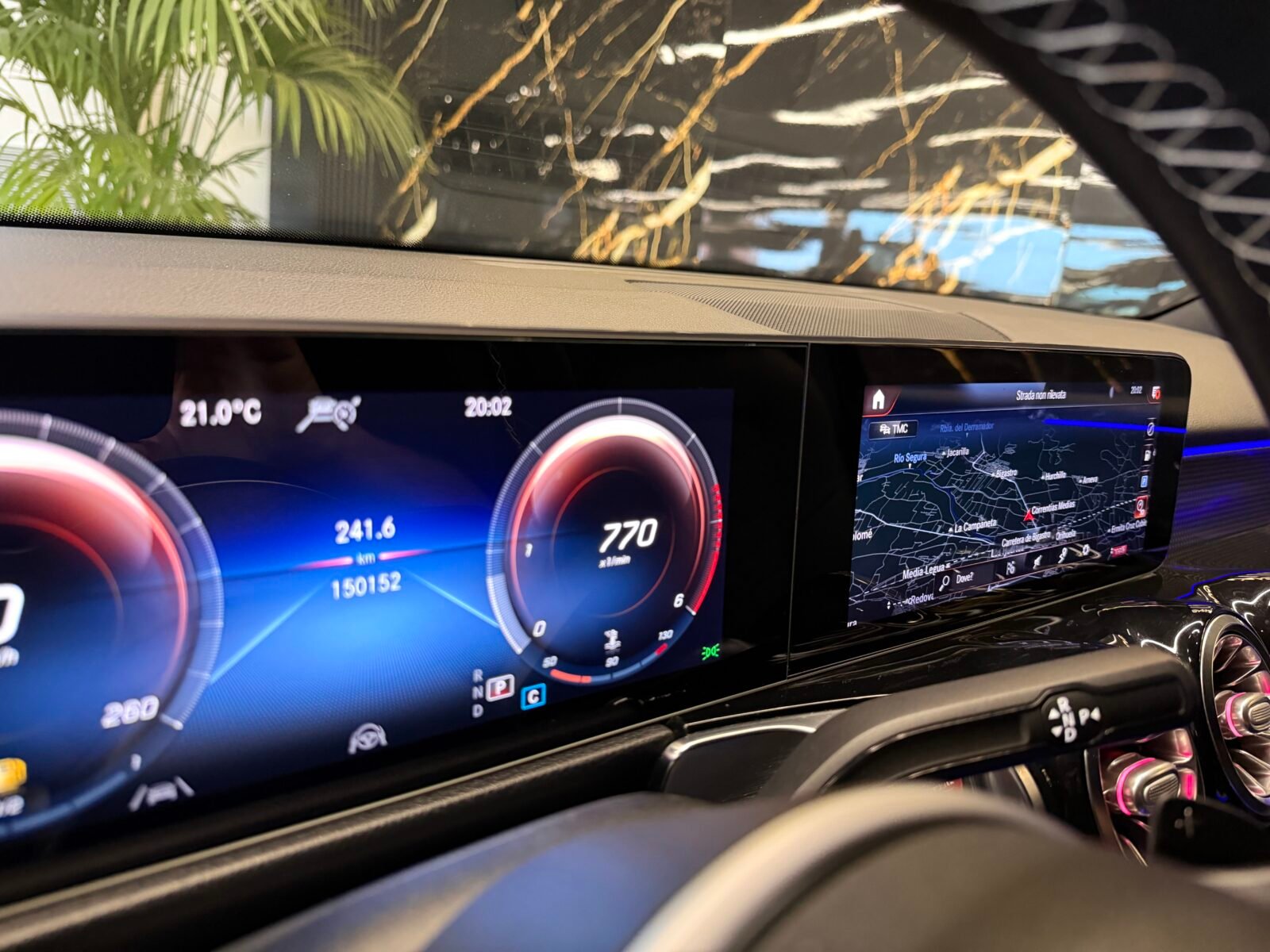 MERCEDES-BENZ GLB 200d 150cv Sport URBAN Motor MERCEDES CON CADENA