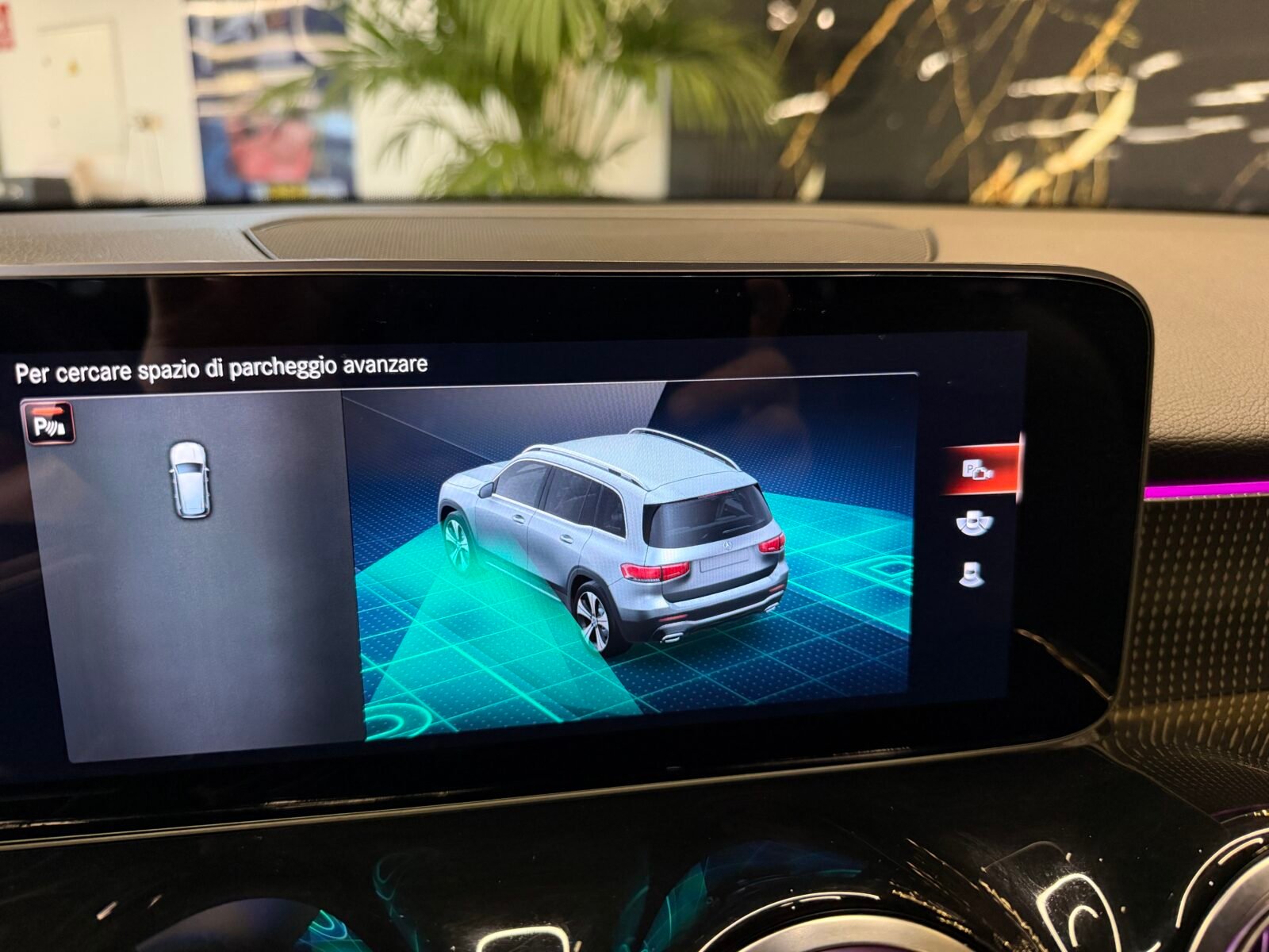 MERCEDES-BENZ GLB 200d 150cv Sport URBAN Motor MERCEDES CON CADENA