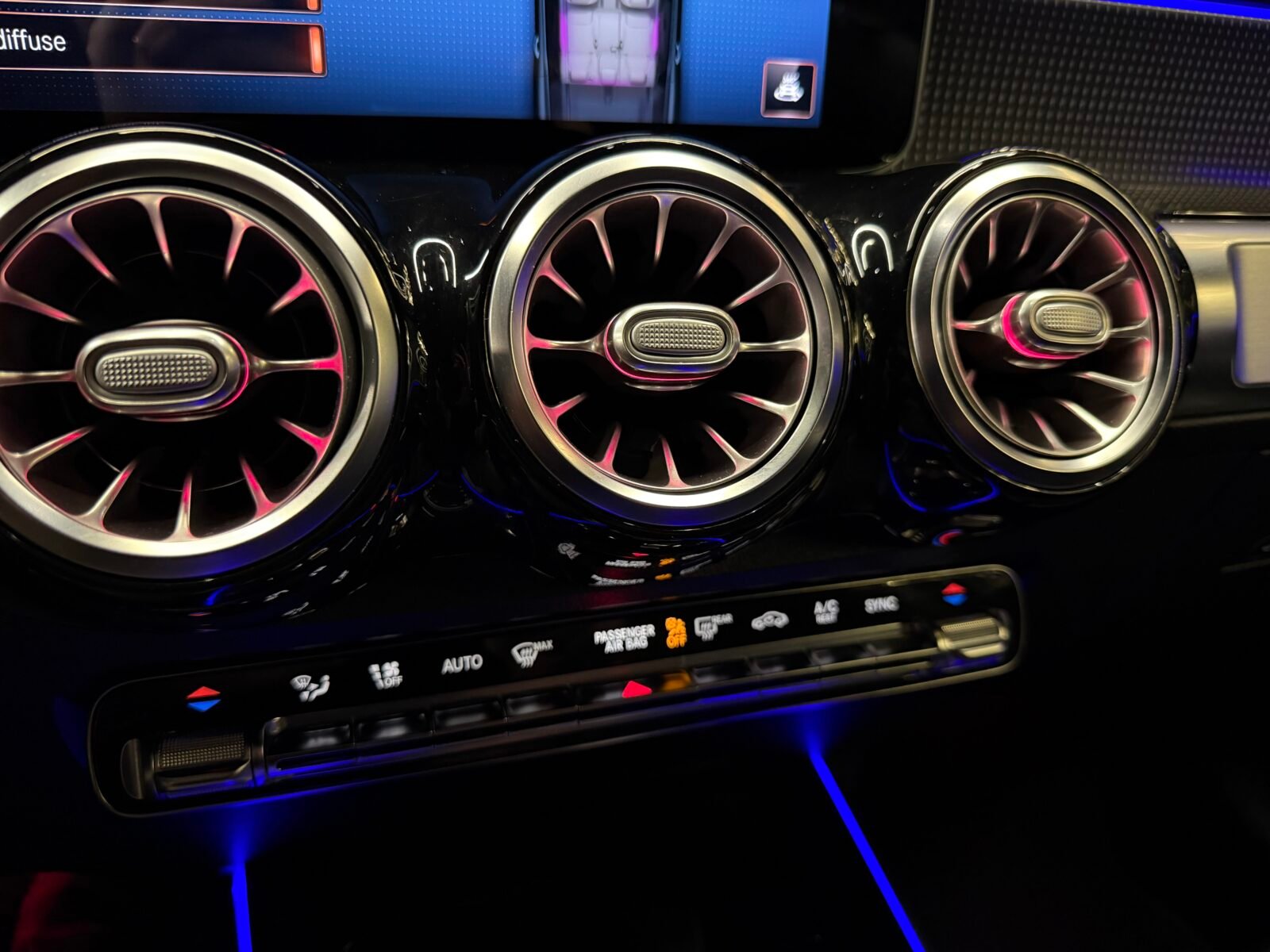 MERCEDES-BENZ GLB 200d 150cv Sport URBAN Motor MERCEDES CON CADENA