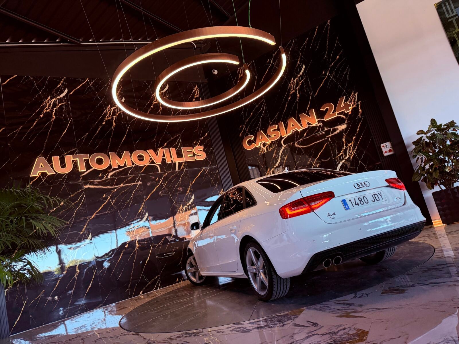 AUDI A4 2.0 TDI 150CV multitronic S line edition