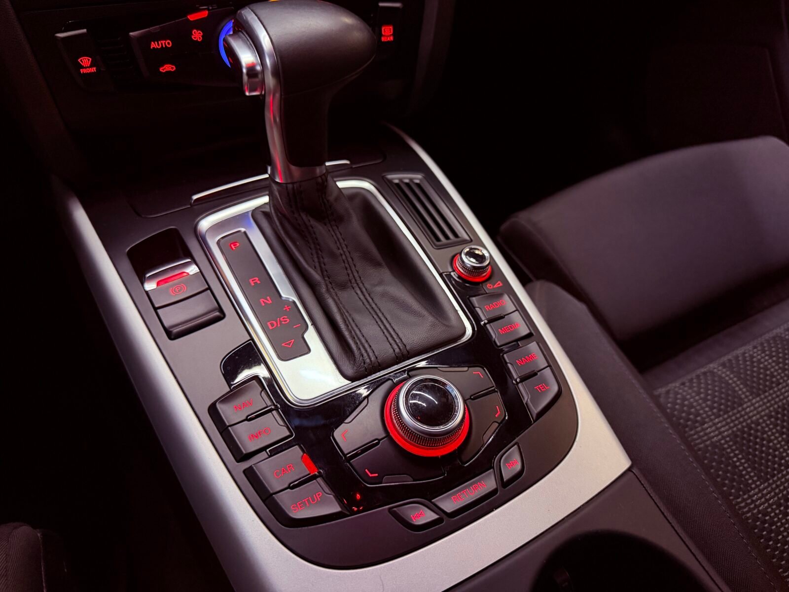 AUDI A4 2.0 TDI 150CV multitronic S line edition