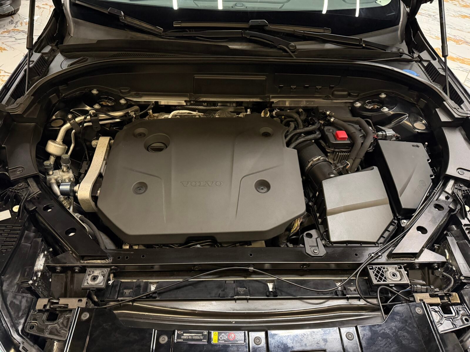 VOLVO XC60 2.0 B4 D Core Auto 207CV Motor Irrompible