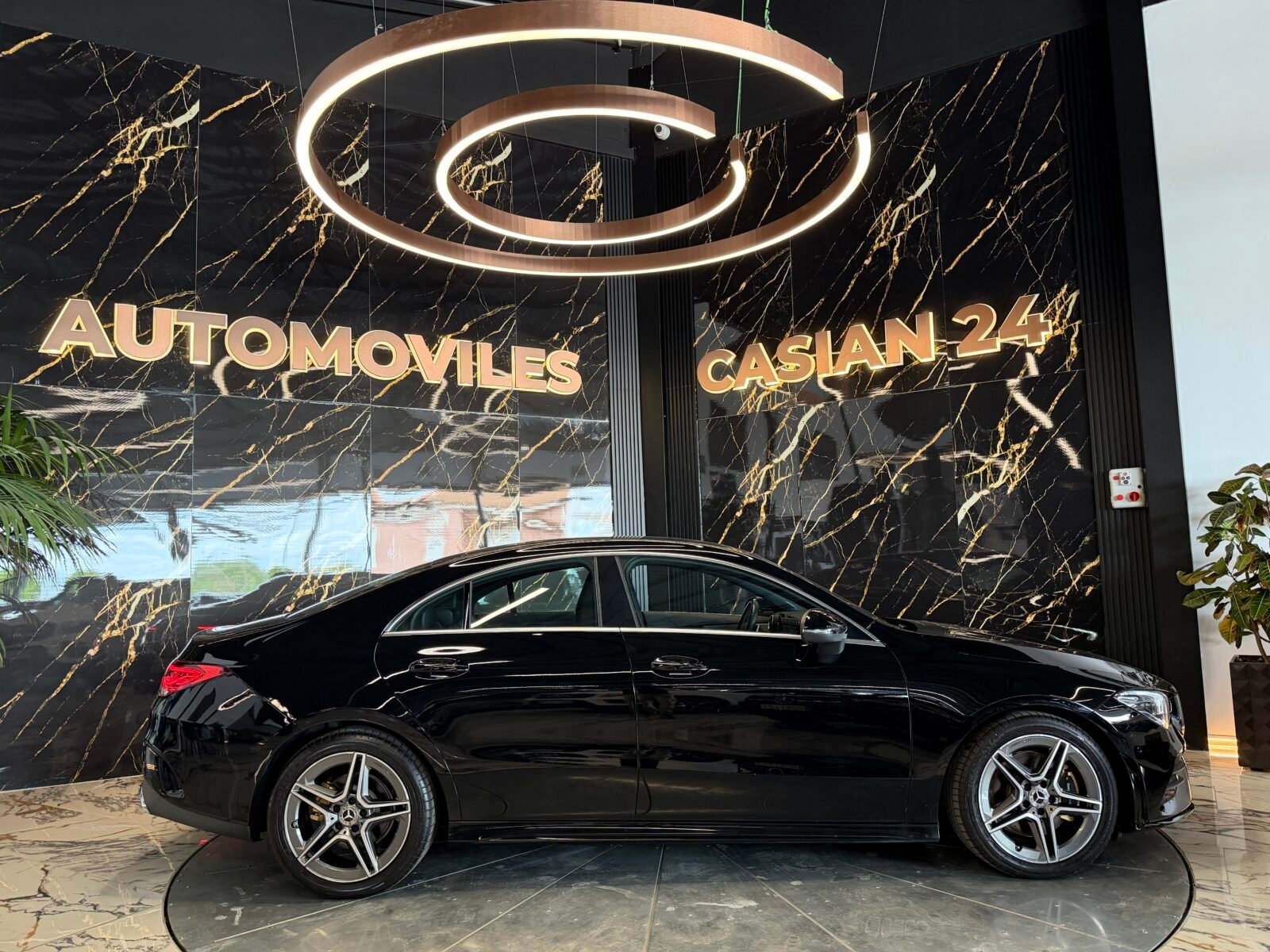 MERCEDES-BENZ  CLA 200 163CV AMG MOTOR CON CADENA IRROMPIBLE