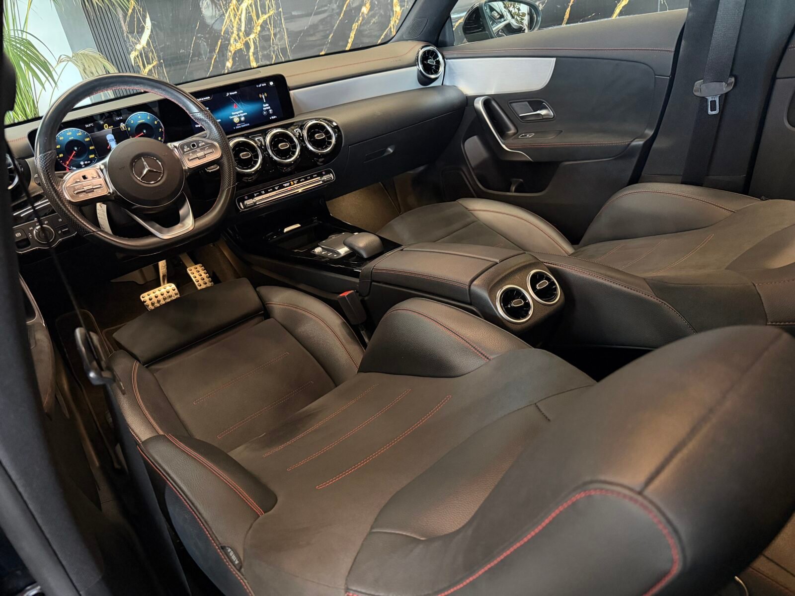 MERCEDES-BENZ  CLA 200 163CV AMG MOTOR CON CADENA IRROMPIBLE