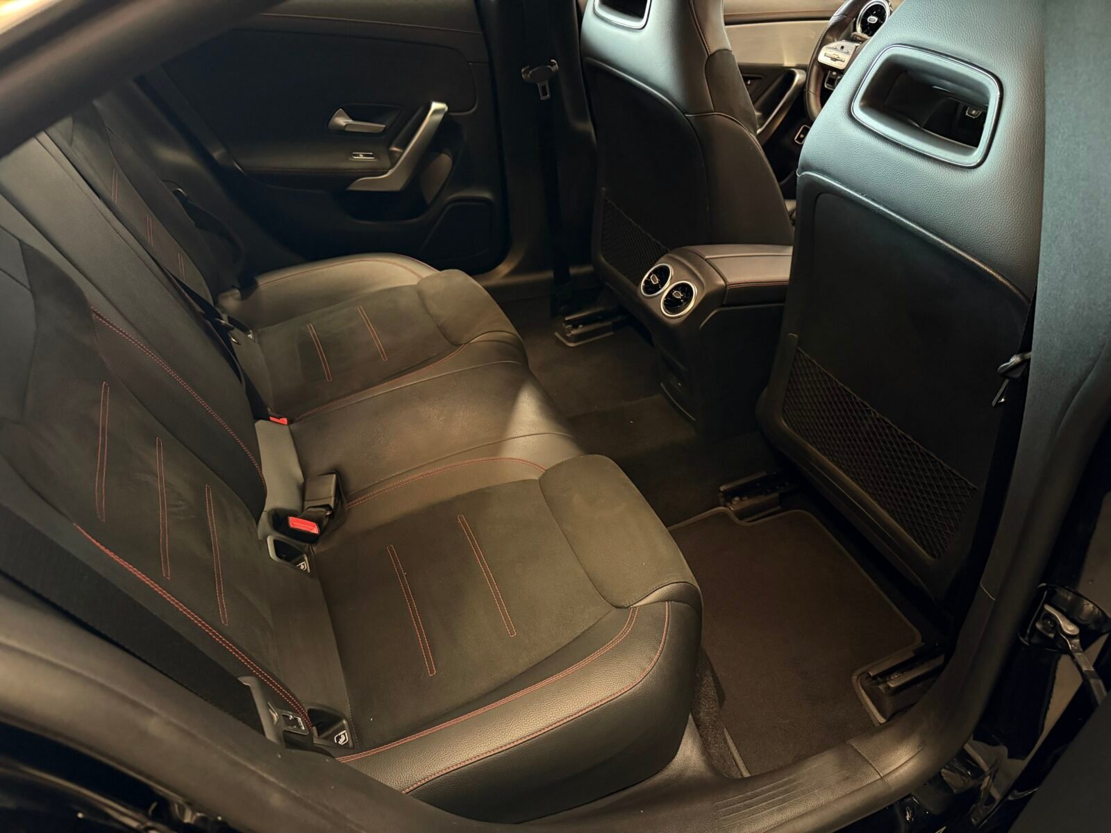 MERCEDES-BENZ  CLA 200 163CV AMG MOTOR CON CADENA IRROMPIBLE