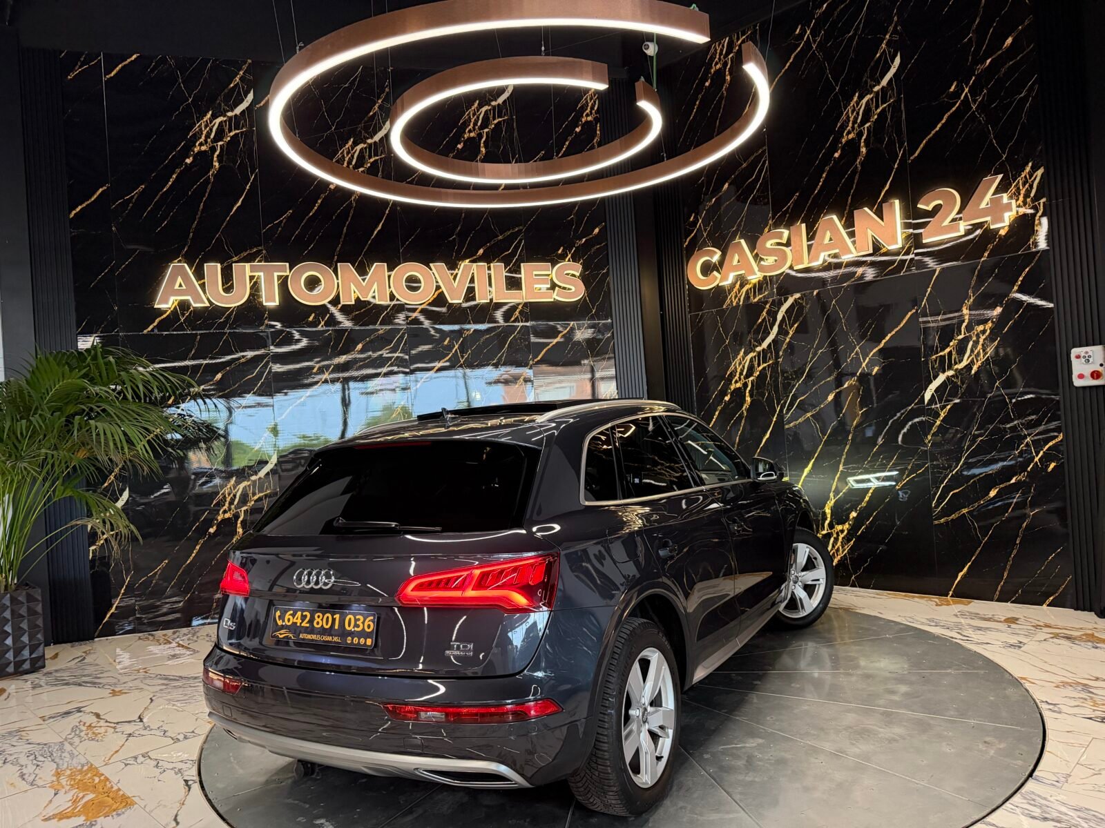 AUDI AUDI Q5 Design 40 TDI 140kW quattro S tronic
