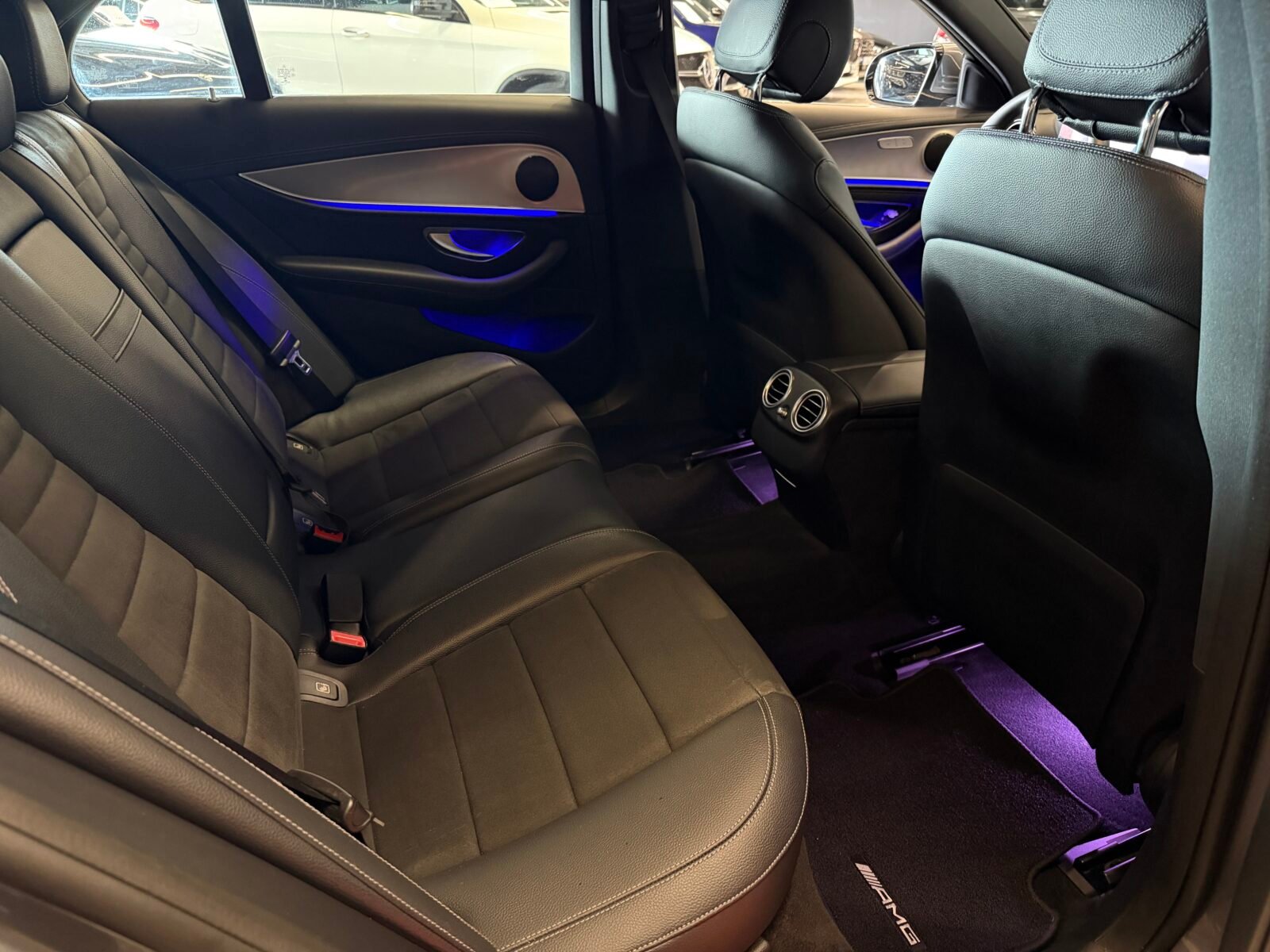MERCEDES-BENZ E220d AMG 195CV FUL MOTOR MERCEDES CON CADENA IRROMPIBLE