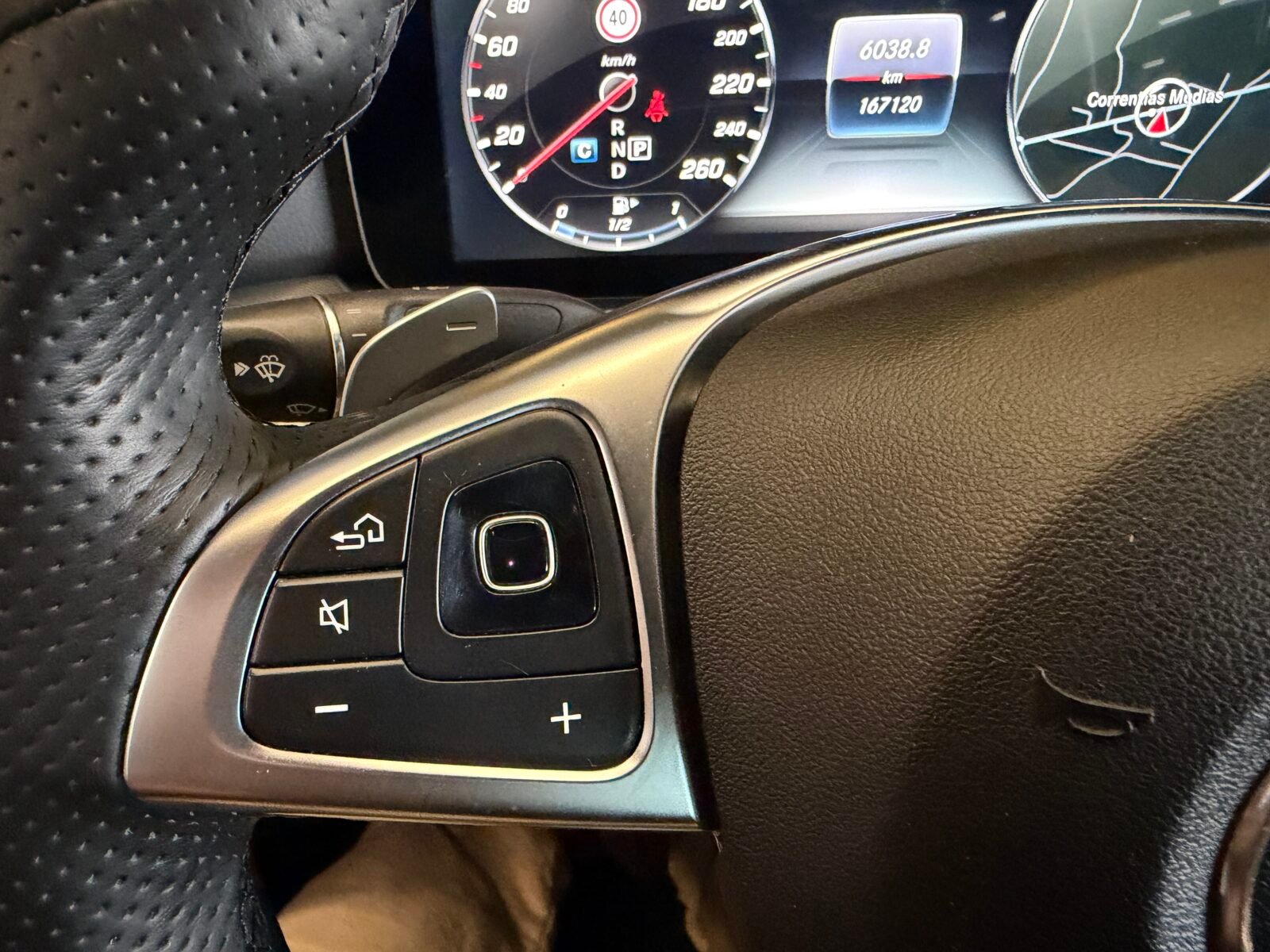 MERCEDES-BENZ E220d AMG 195CV FUL MOTOR MERCEDES CON CADENA IRROMPIBLE