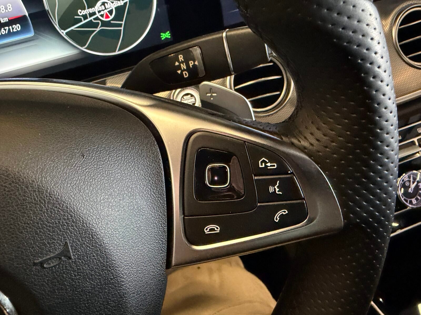 MERCEDES-BENZ E220d AMG 195CV FUL MOTOR MERCEDES CON CADENA IRROMPIBLE