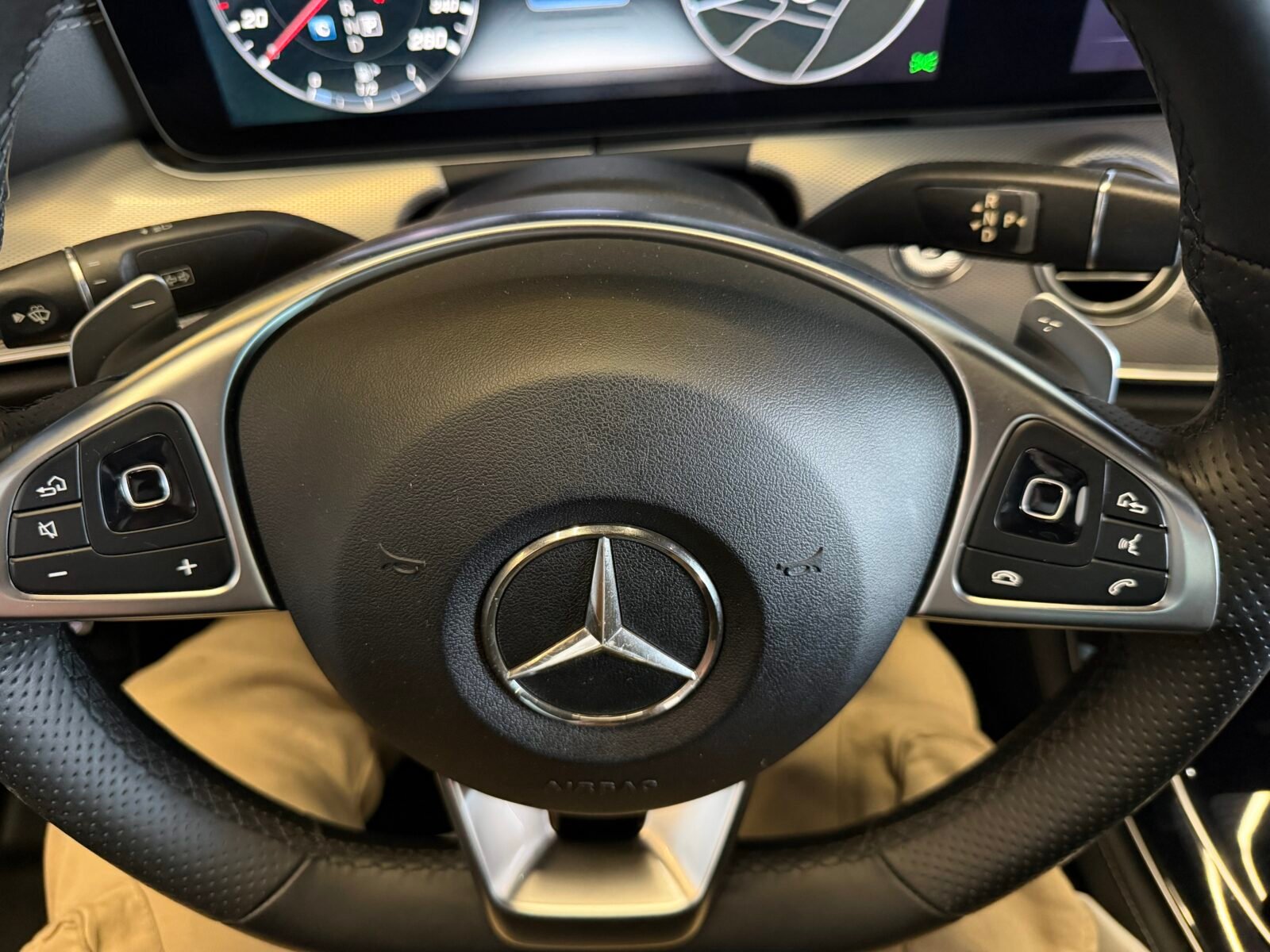 MERCEDES-BENZ E220d AMG 195CV FUL MOTOR MERCEDES CON CADENA IRROMPIBLE
