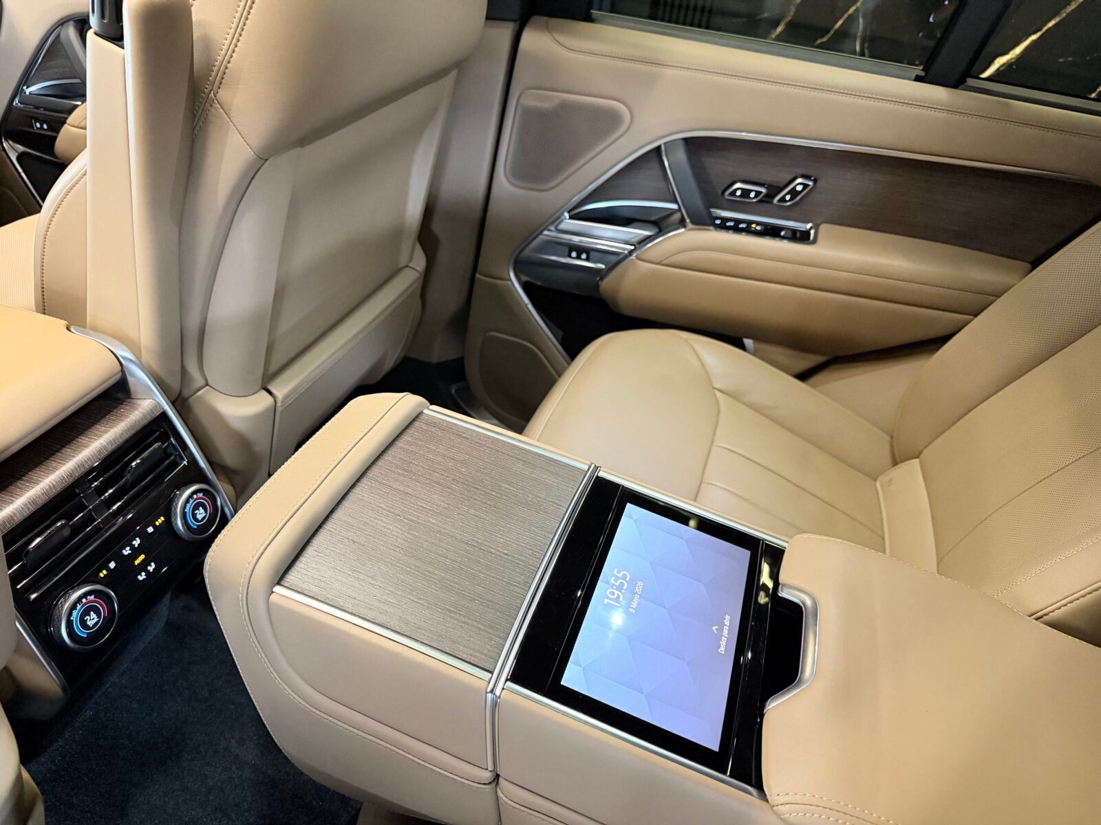 LAND-ROVER LAND-ROVER Range Rover 3.0 Si6 PHEV 510 PS AWD Auto SV
