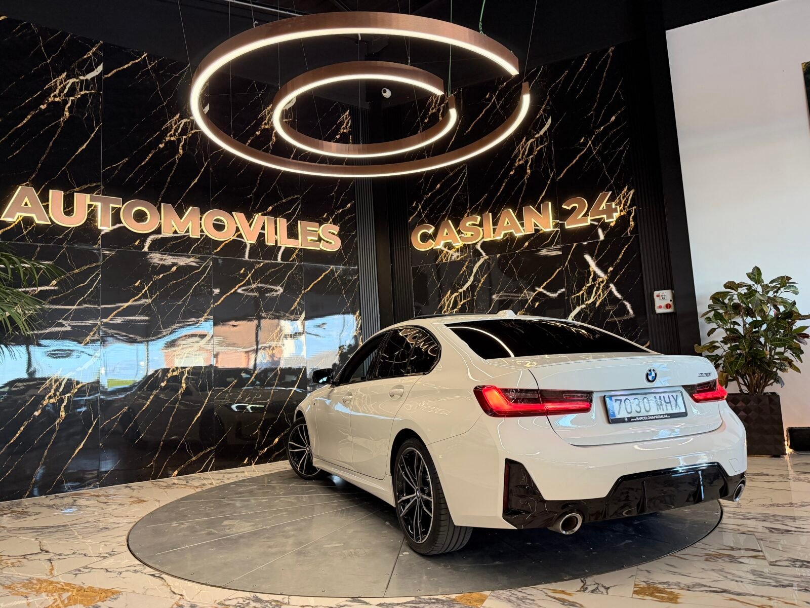 BMW  Serie 3 330i M Paket INDIVIDUAL 245CV FULL