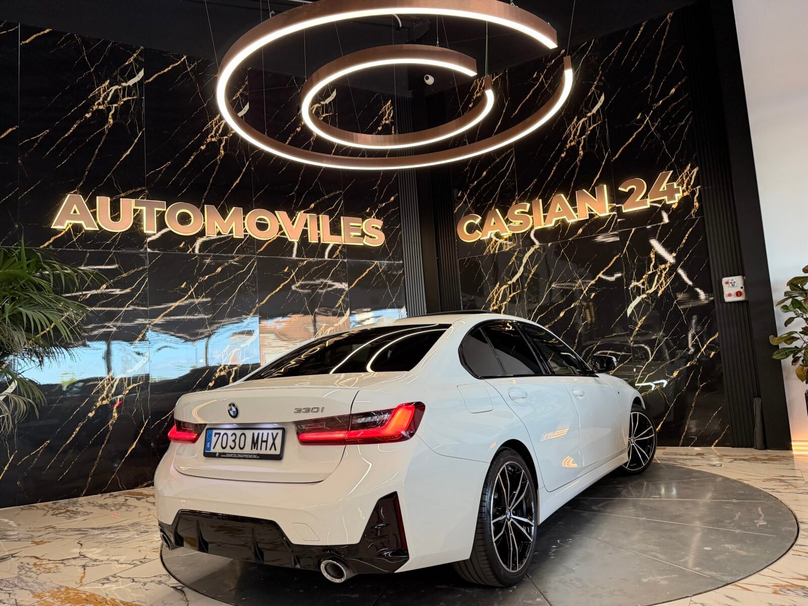 BMW  Serie 3 330i M Paket INDIVIDUAL 245CV FULL