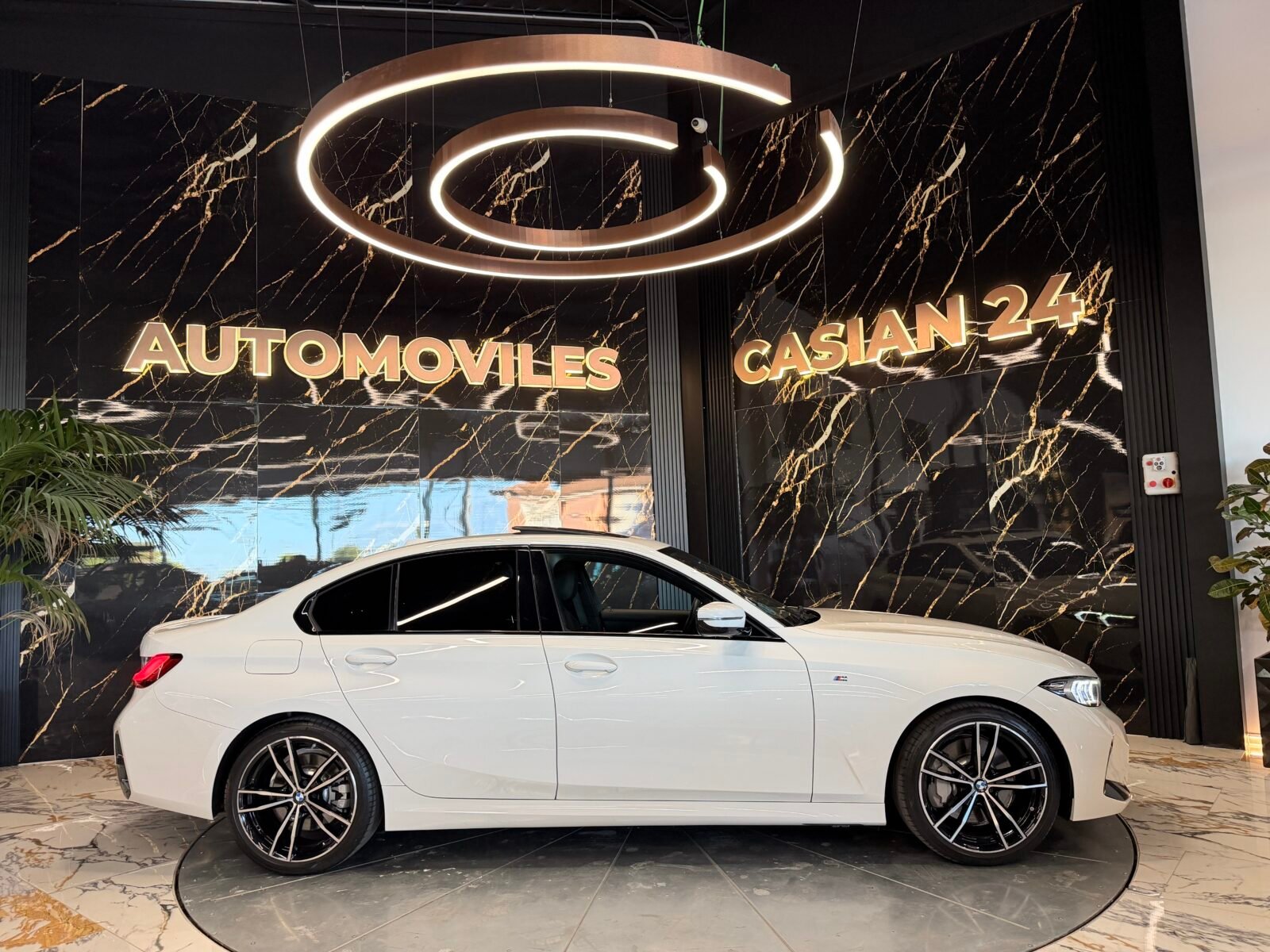 BMW  Serie 3 330i M Paket INDIVIDUAL 245CV FULL