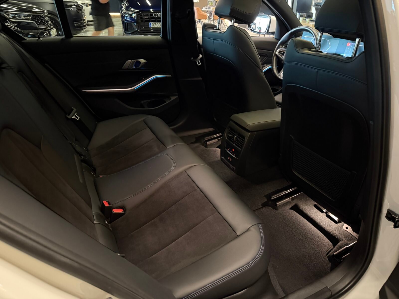 BMW  Serie 3 330i M Paket INDIVIDUAL 245CV FULL